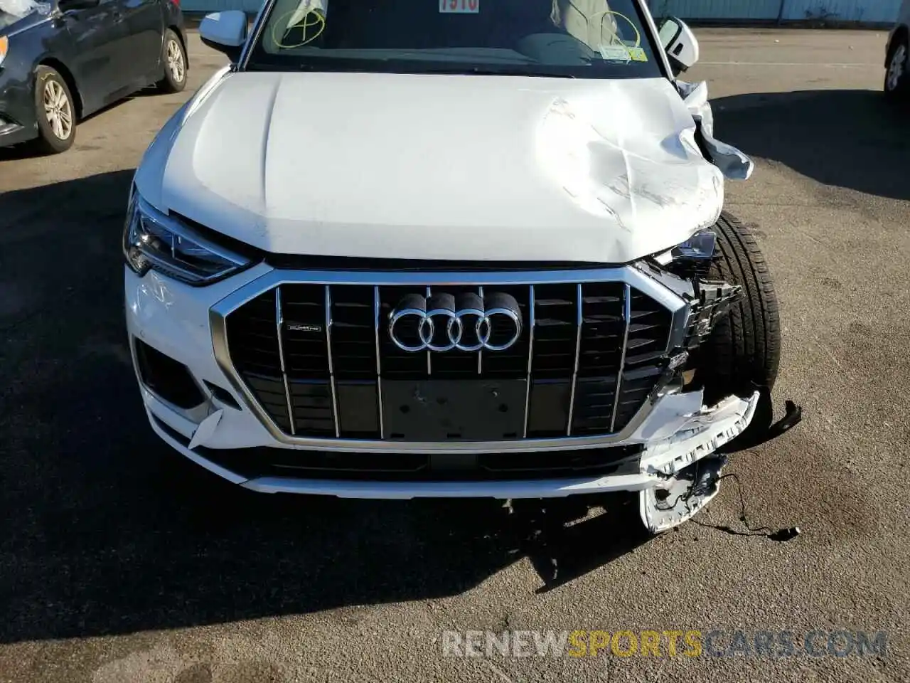 9 Photograph of a damaged car WA1BUCF30M1118964 AUDI Q3 2021