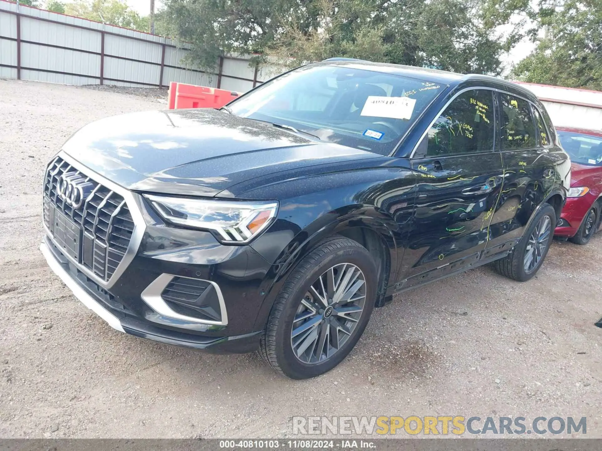 2 Photograph of a damaged car WA1BUCF35M1086383 AUDI Q3 2021