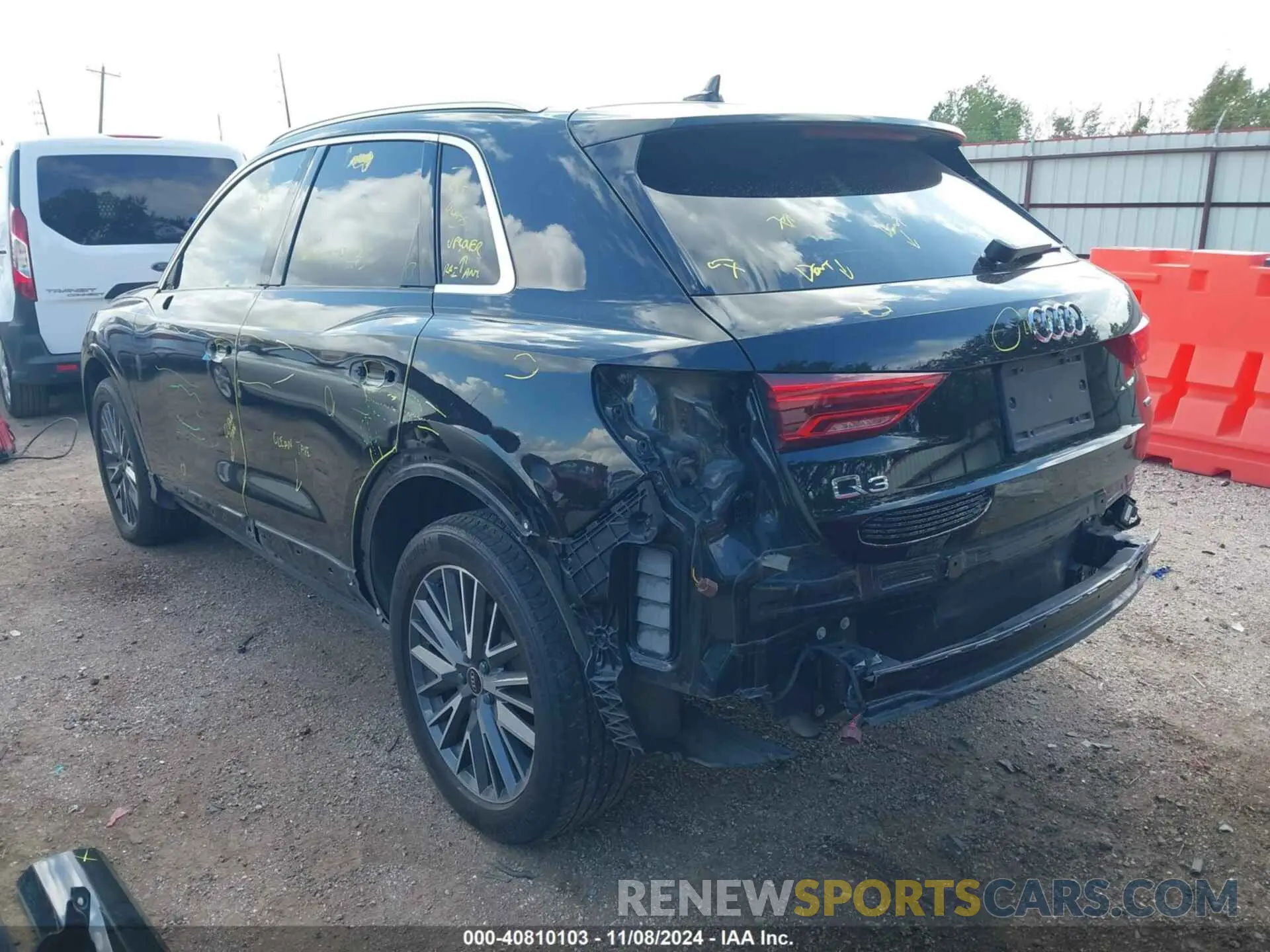 3 Photograph of a damaged car WA1BUCF35M1086383 AUDI Q3 2021