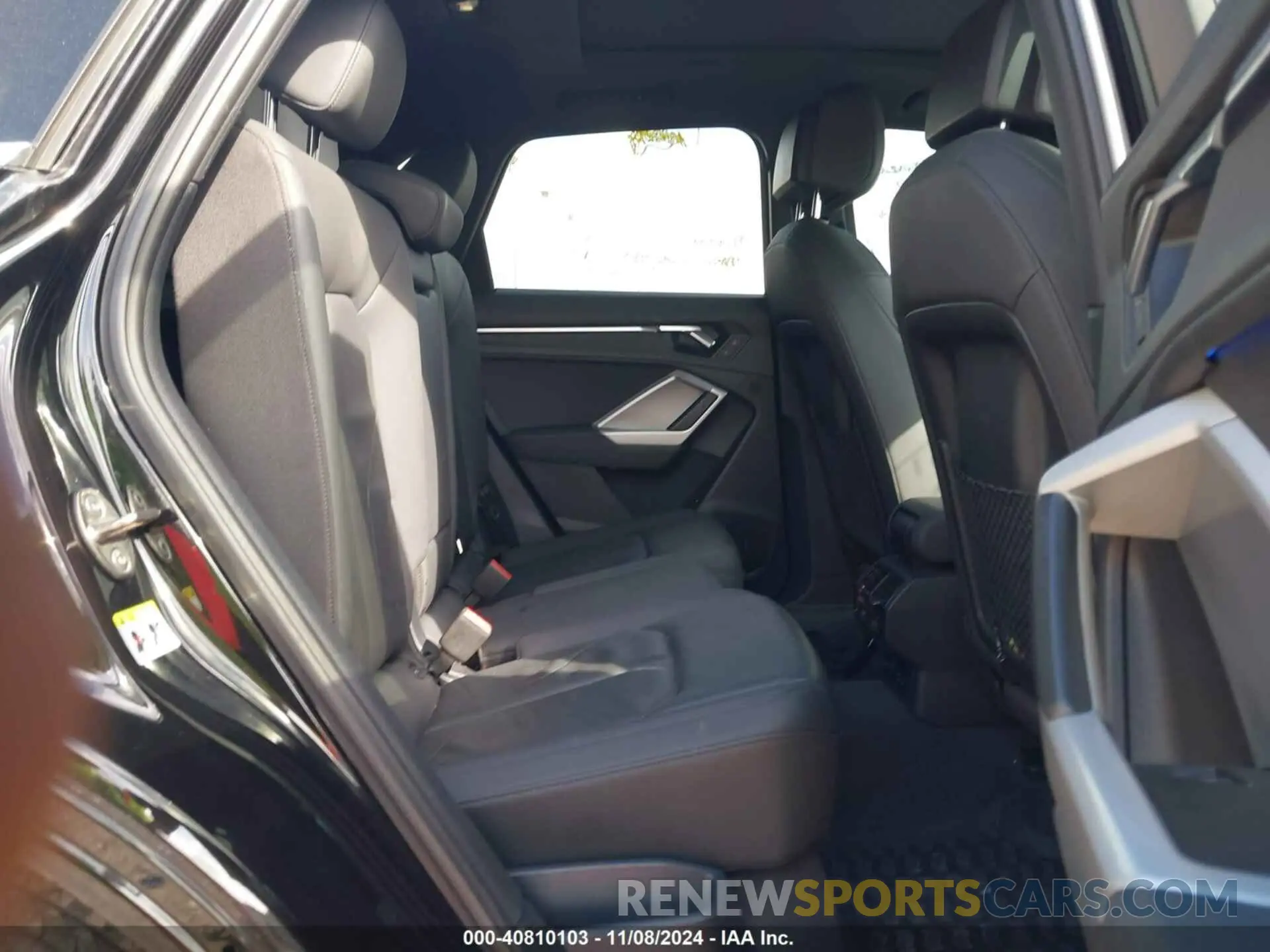 8 Photograph of a damaged car WA1BUCF35M1086383 AUDI Q3 2021