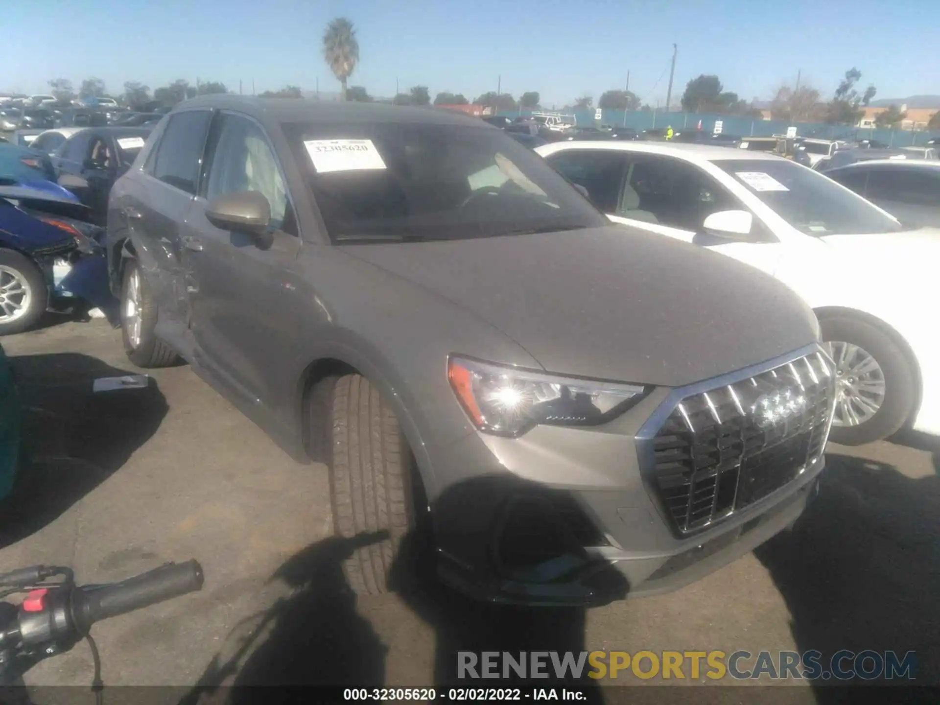 1 Photograph of a damaged car WA1DECF30M1047741 AUDI Q3 2021