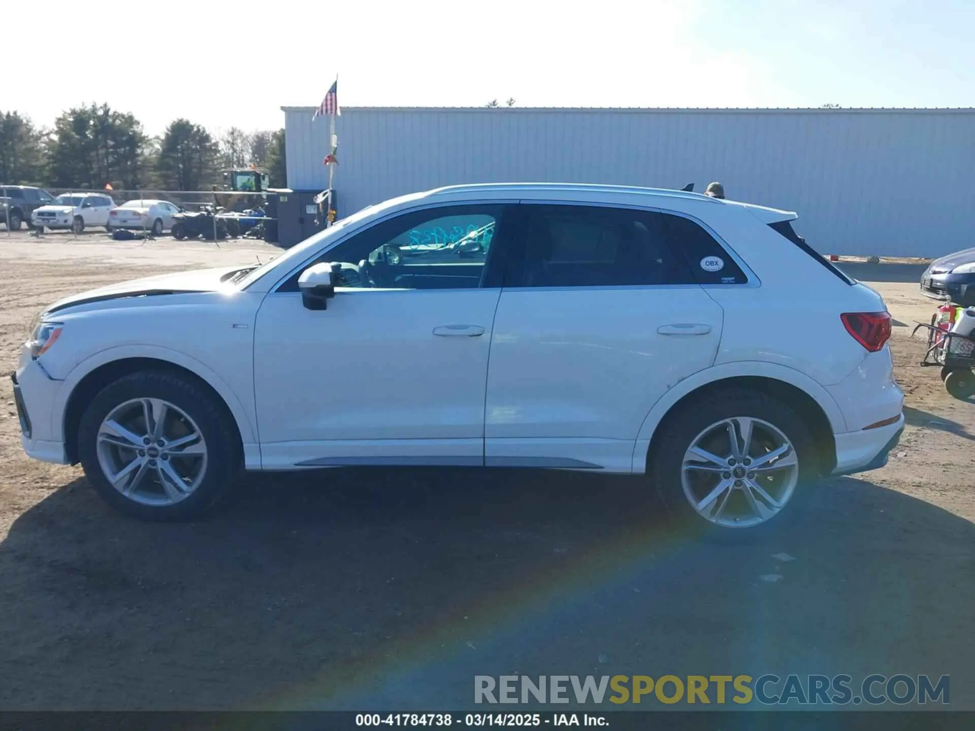 15 Photograph of a damaged car WA1DECF30M1118517 AUDI Q3 2021