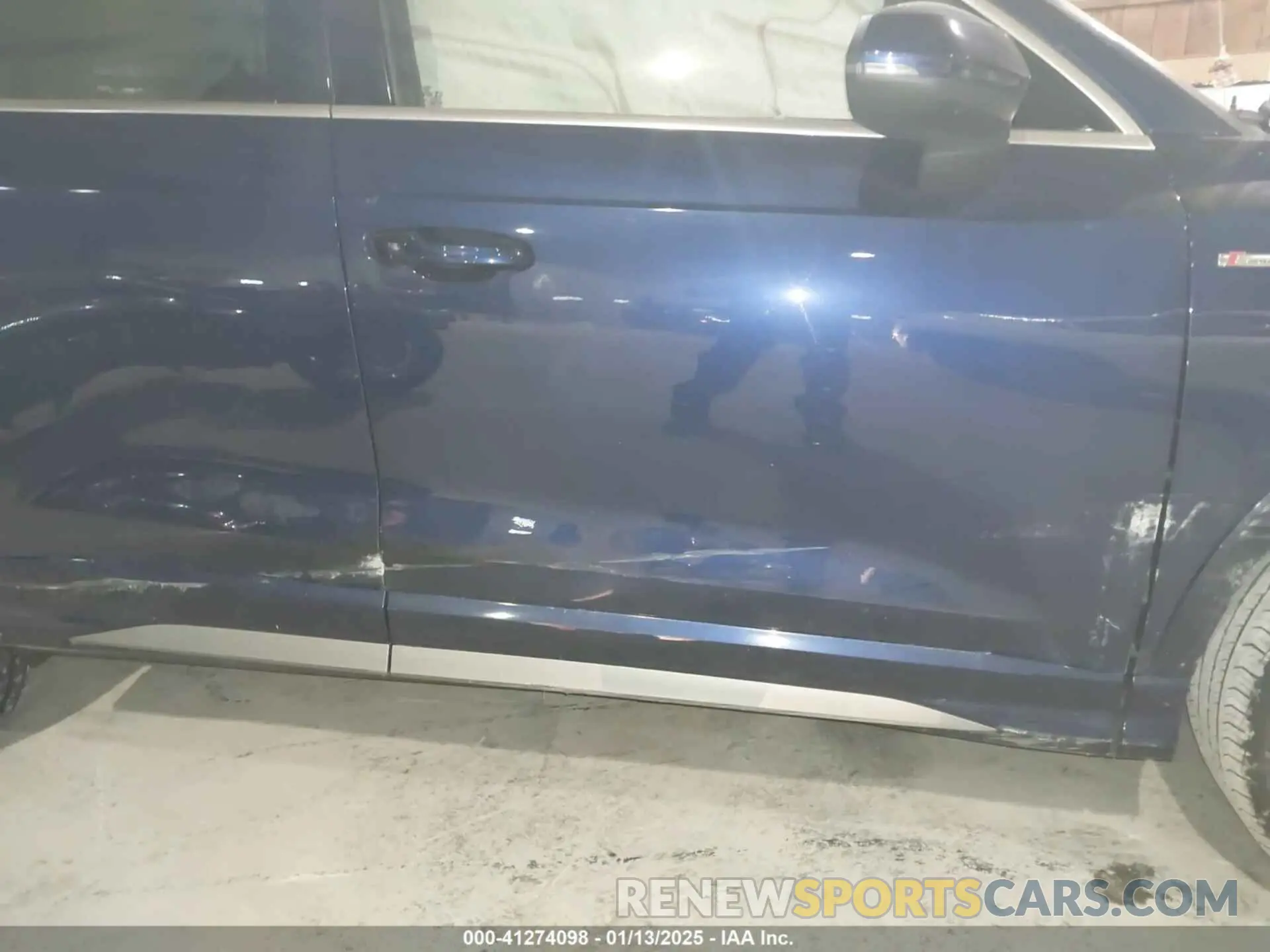 17 Photograph of a damaged car WA1DECF31M1011315 AUDI Q3 2021