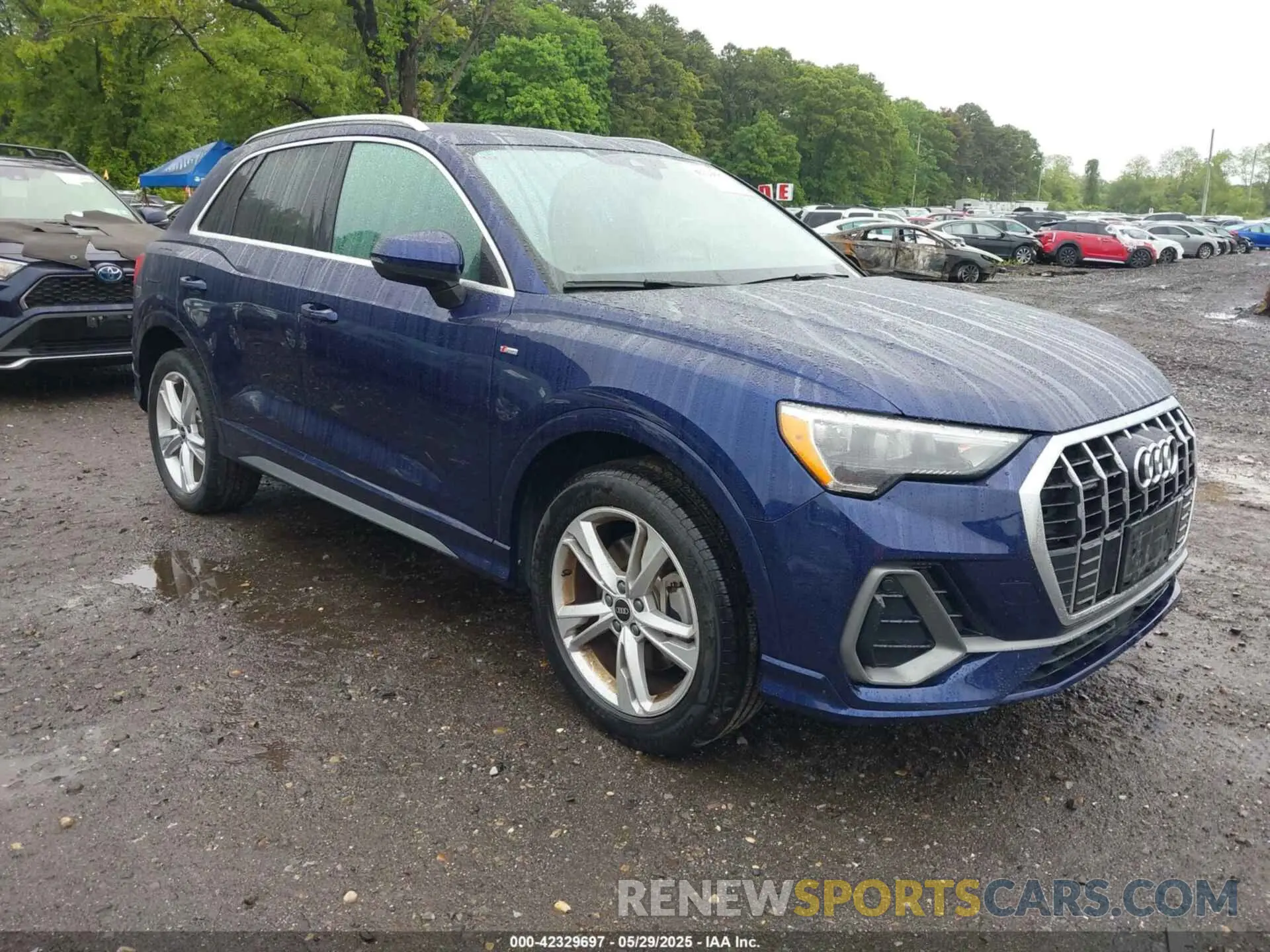 1 Photograph of a damaged car WA1DECF31M1017356 AUDI Q3 2021