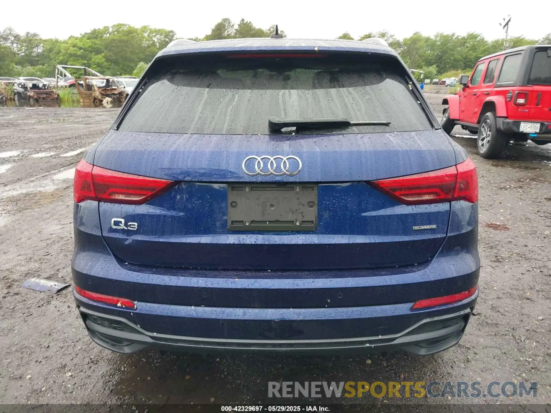 16 Photograph of a damaged car WA1DECF31M1017356 AUDI Q3 2021