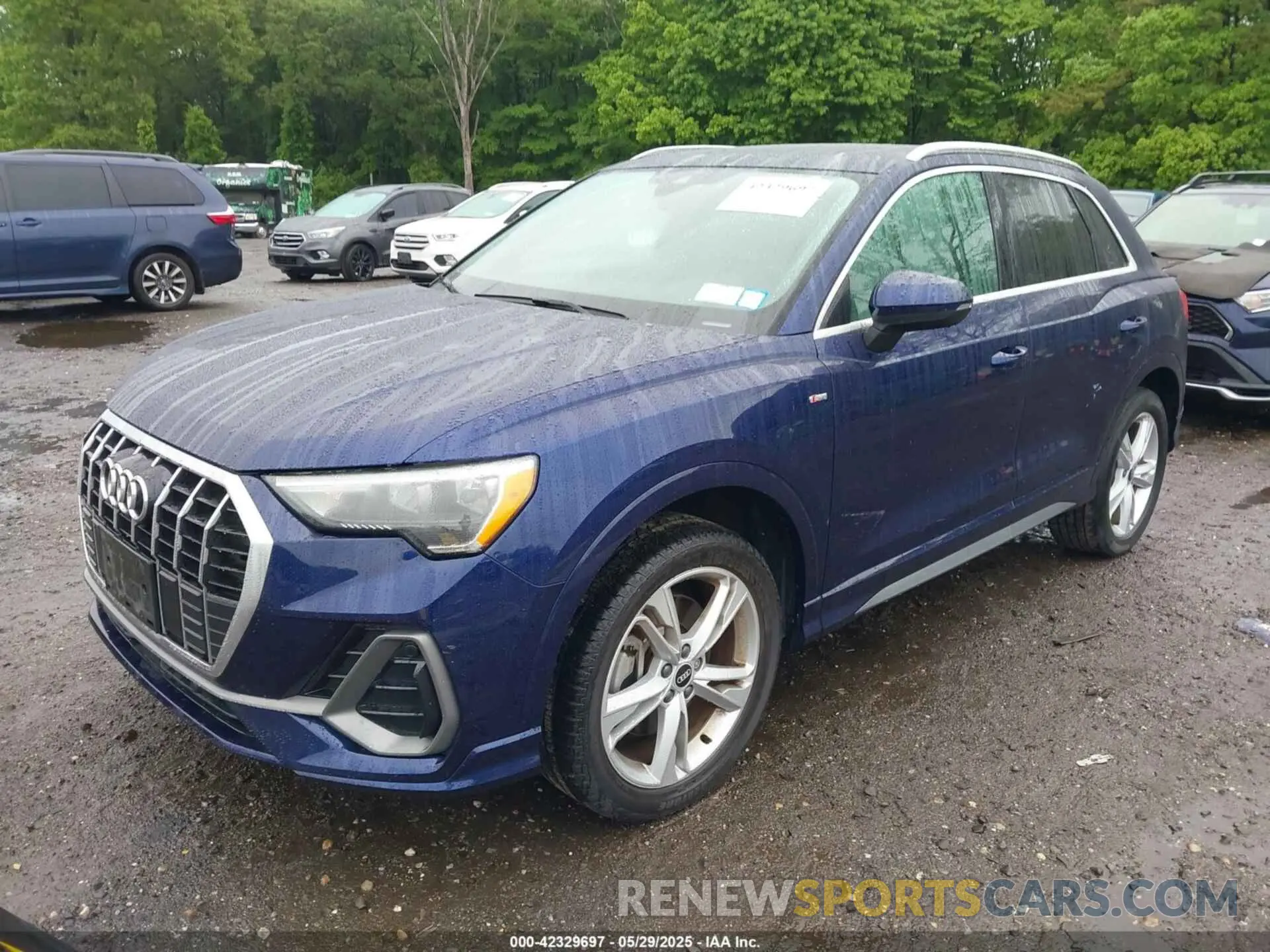 2 Photograph of a damaged car WA1DECF31M1017356 AUDI Q3 2021