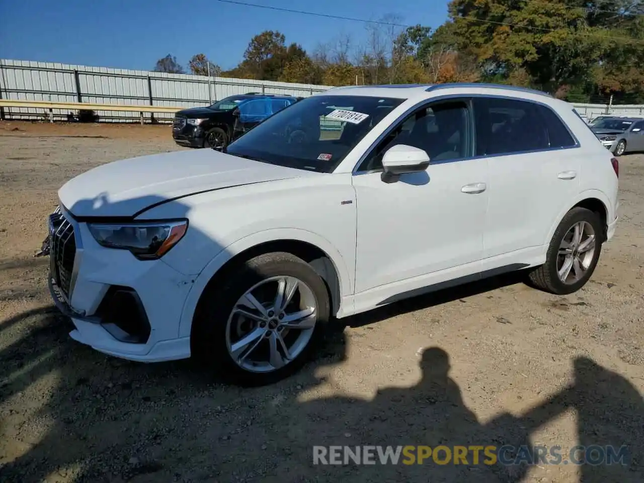 1 Photograph of a damaged car WA1DECF31M1024663 AUDI Q3 2021