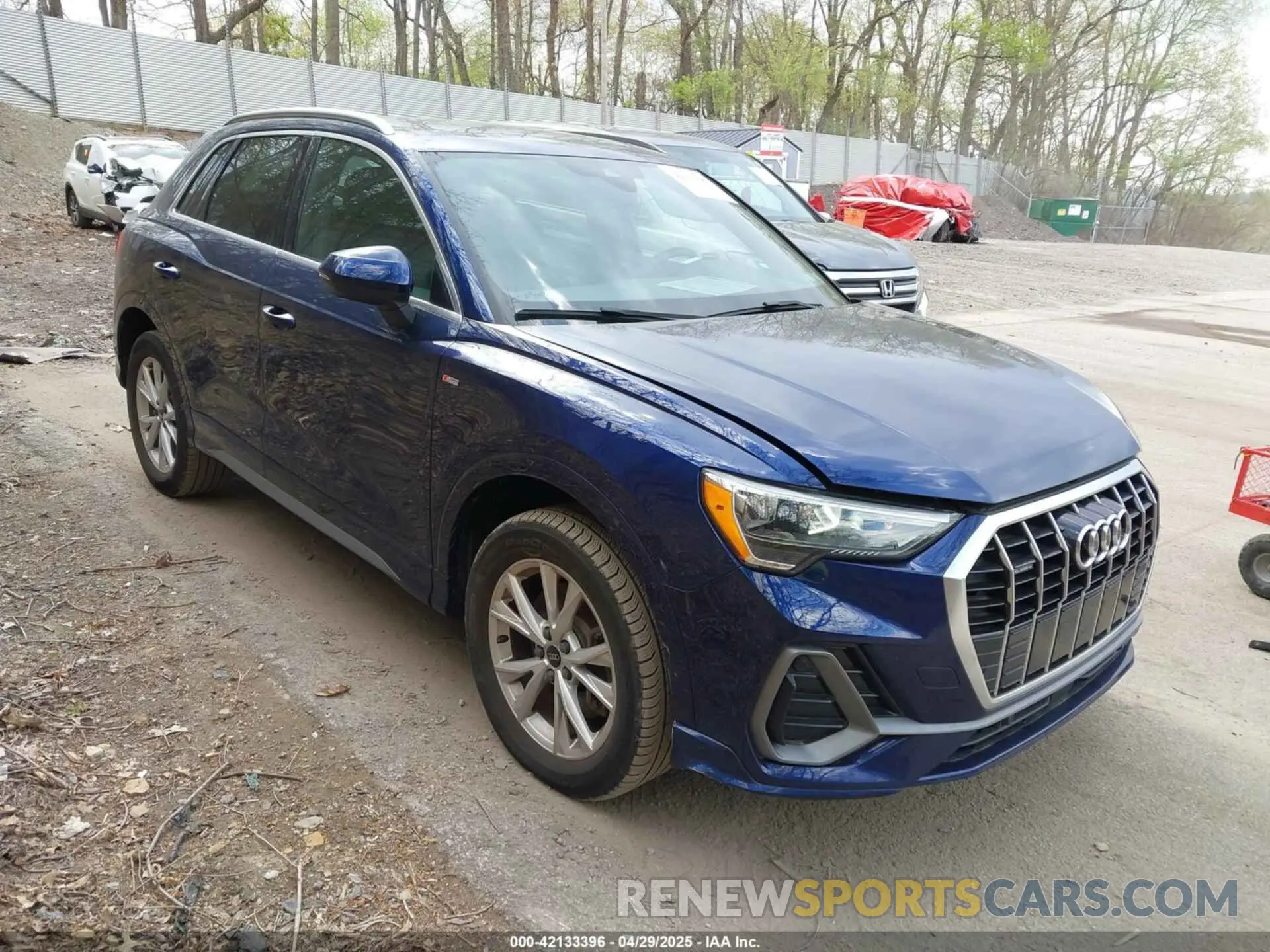 13 Photograph of a damaged car WA1DECF31M1031368 AUDI Q3 2021
