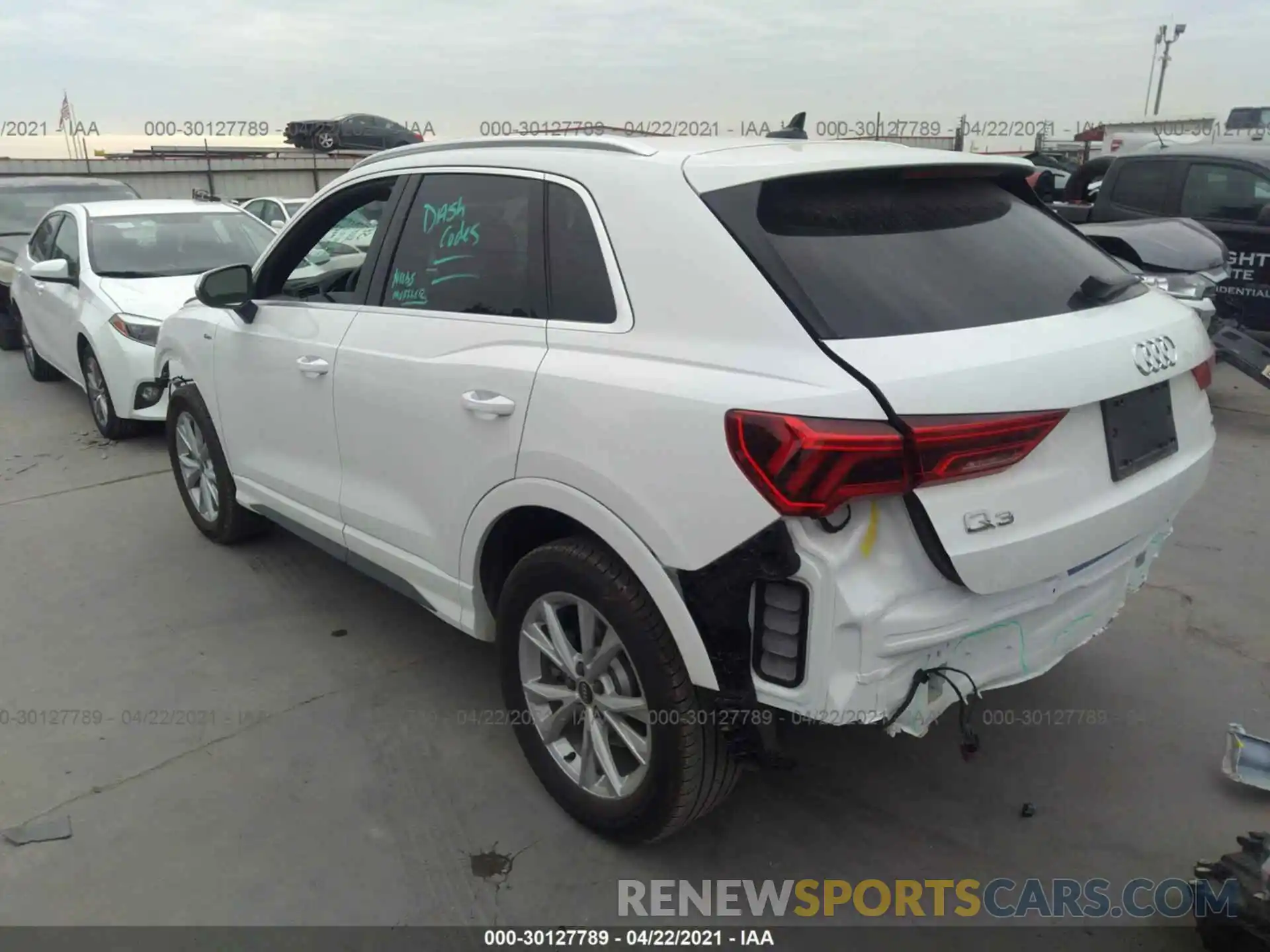 3 Photograph of a damaged car WA1DECF31M1070087 AUDI Q3 2021