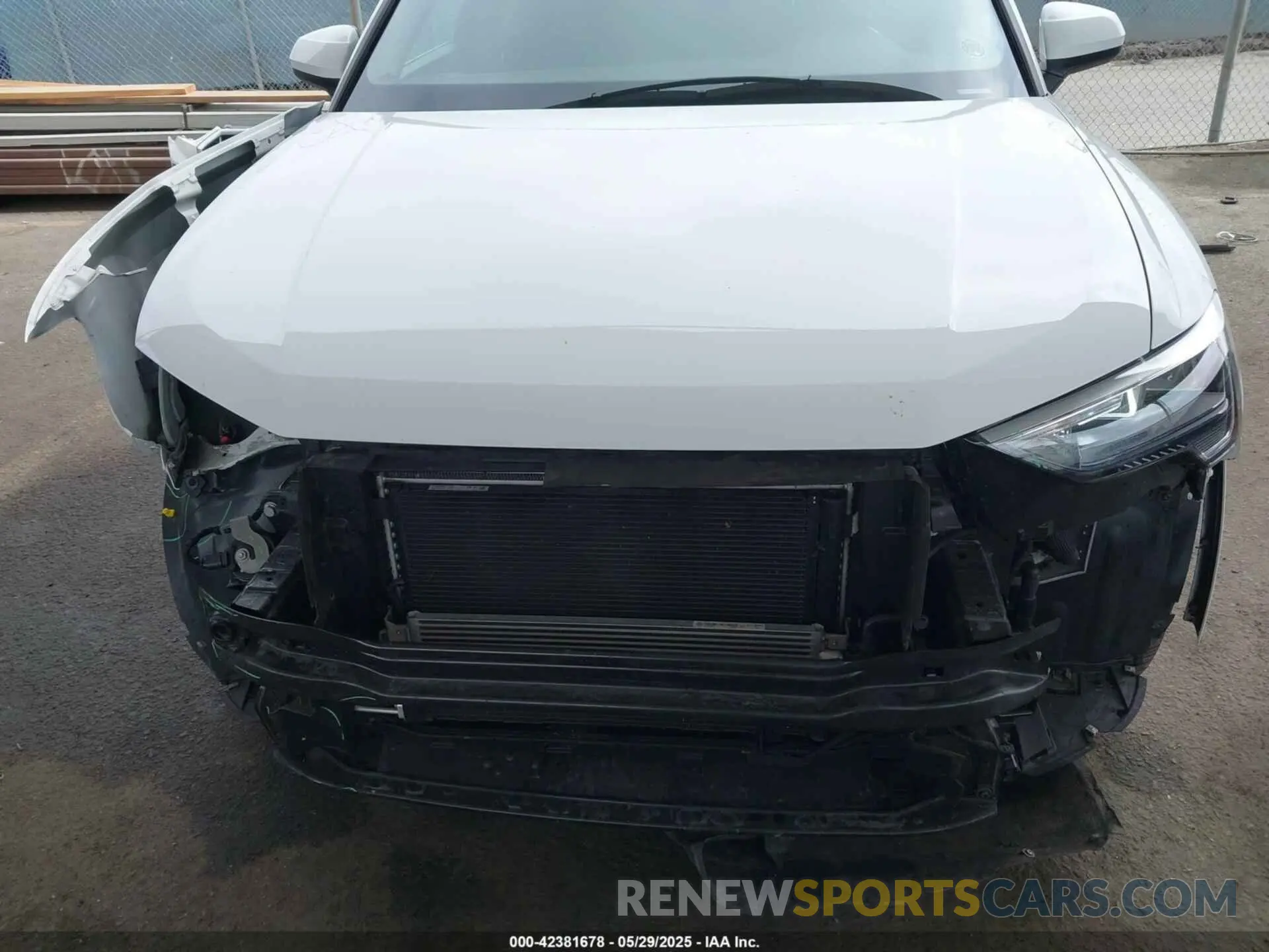 6 Photograph of a damaged car WA1DECF31M1074155 AUDI Q3 2021