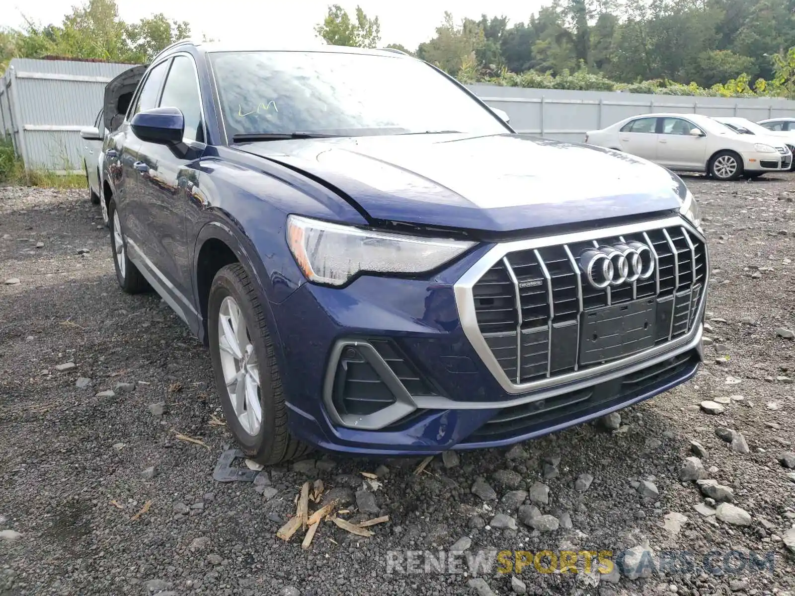 1 Photograph of a damaged car WA1DECF32M1013333 AUDI Q3 2021