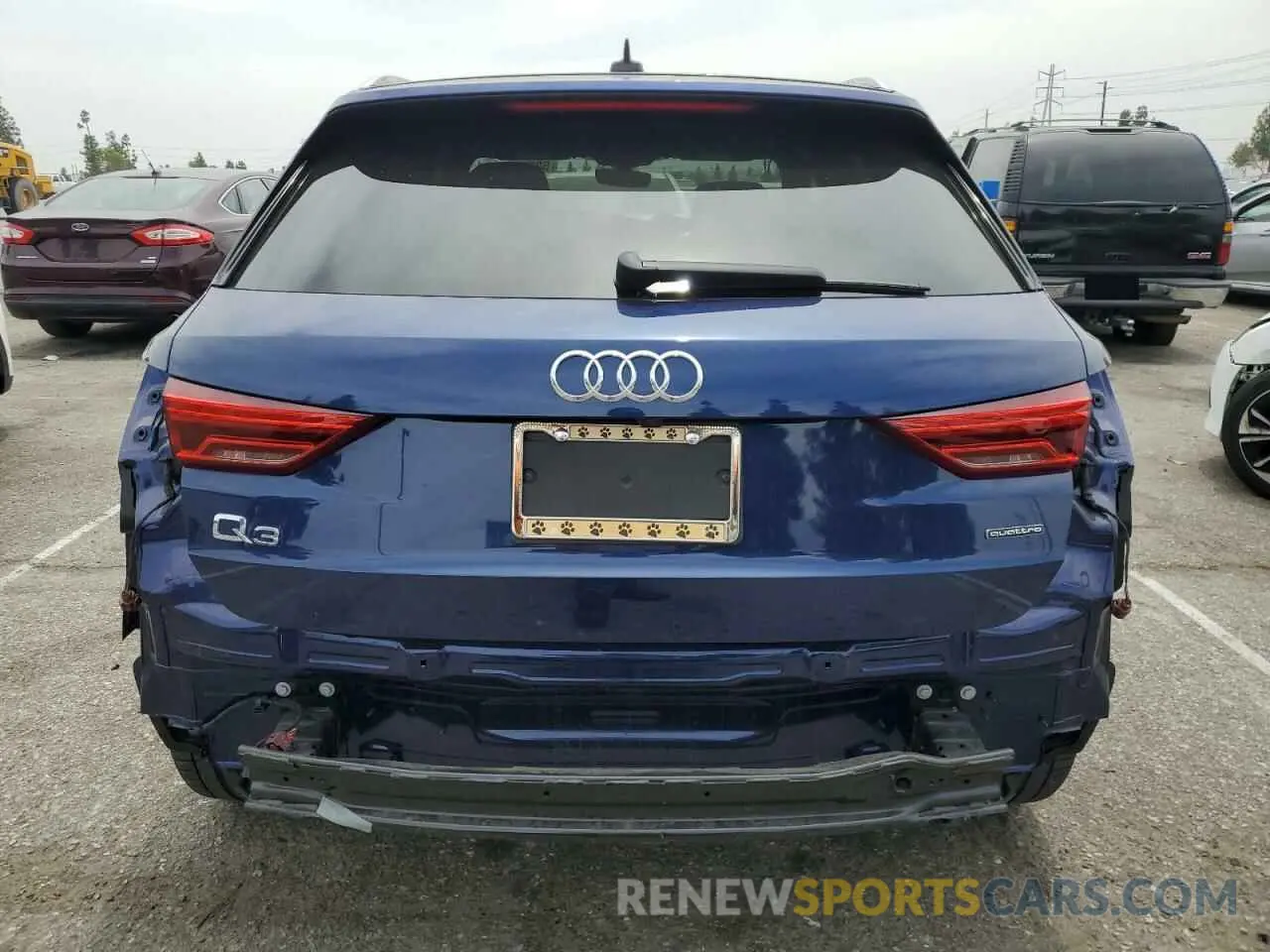 6 Photograph of a damaged car WA1DECF32M1032528 AUDI Q3 2021