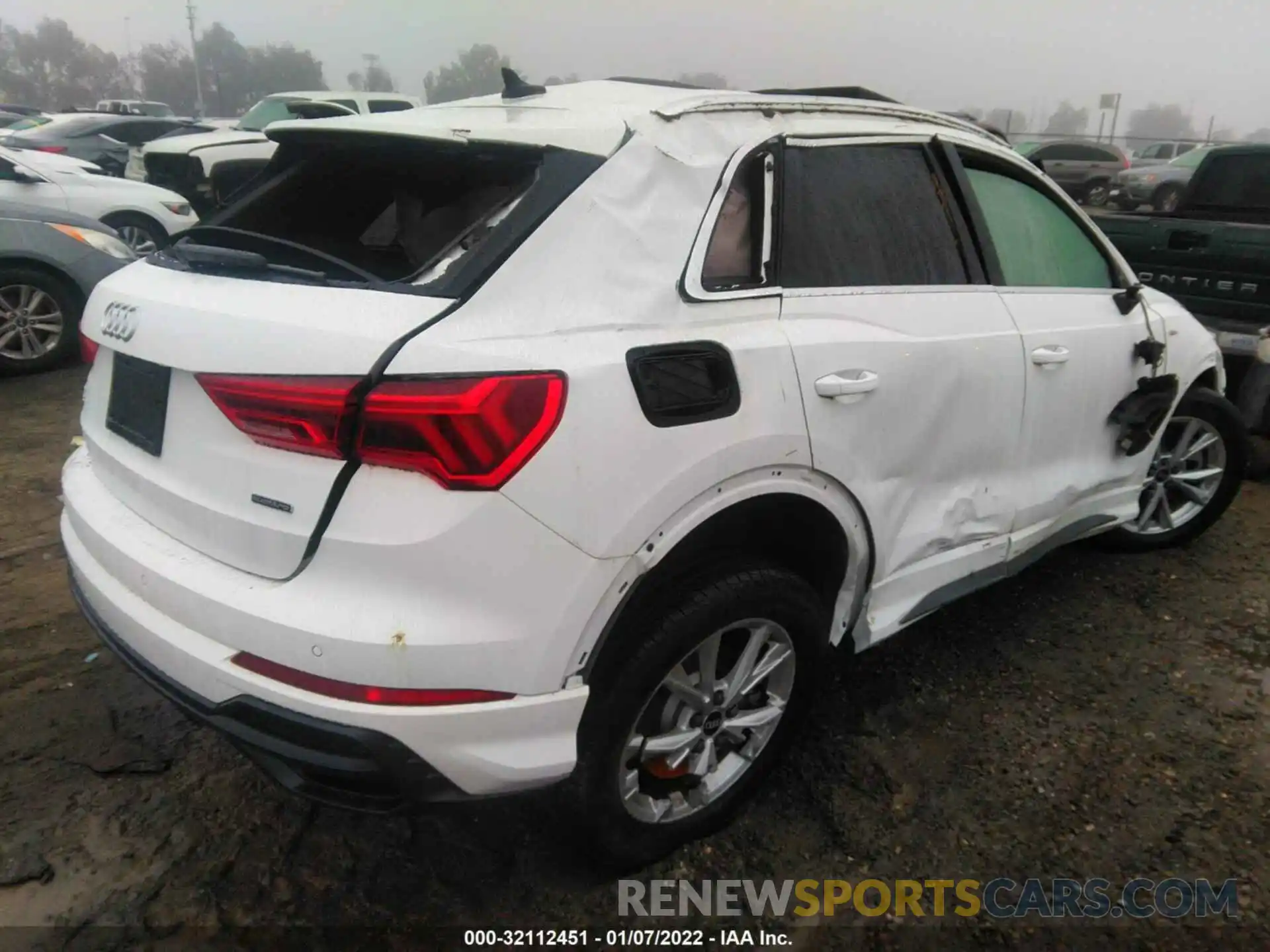 4 Photograph of a damaged car WA1DECF32M1037535 AUDI Q3 2021