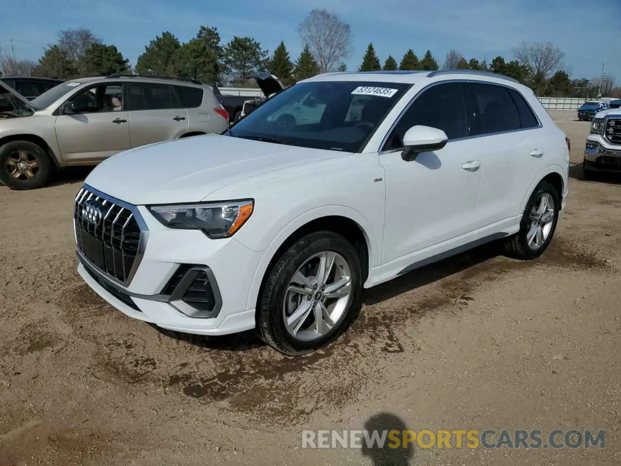 1 Photograph of a damaged car WA1DECF32M1040693 AUDI Q3 2021