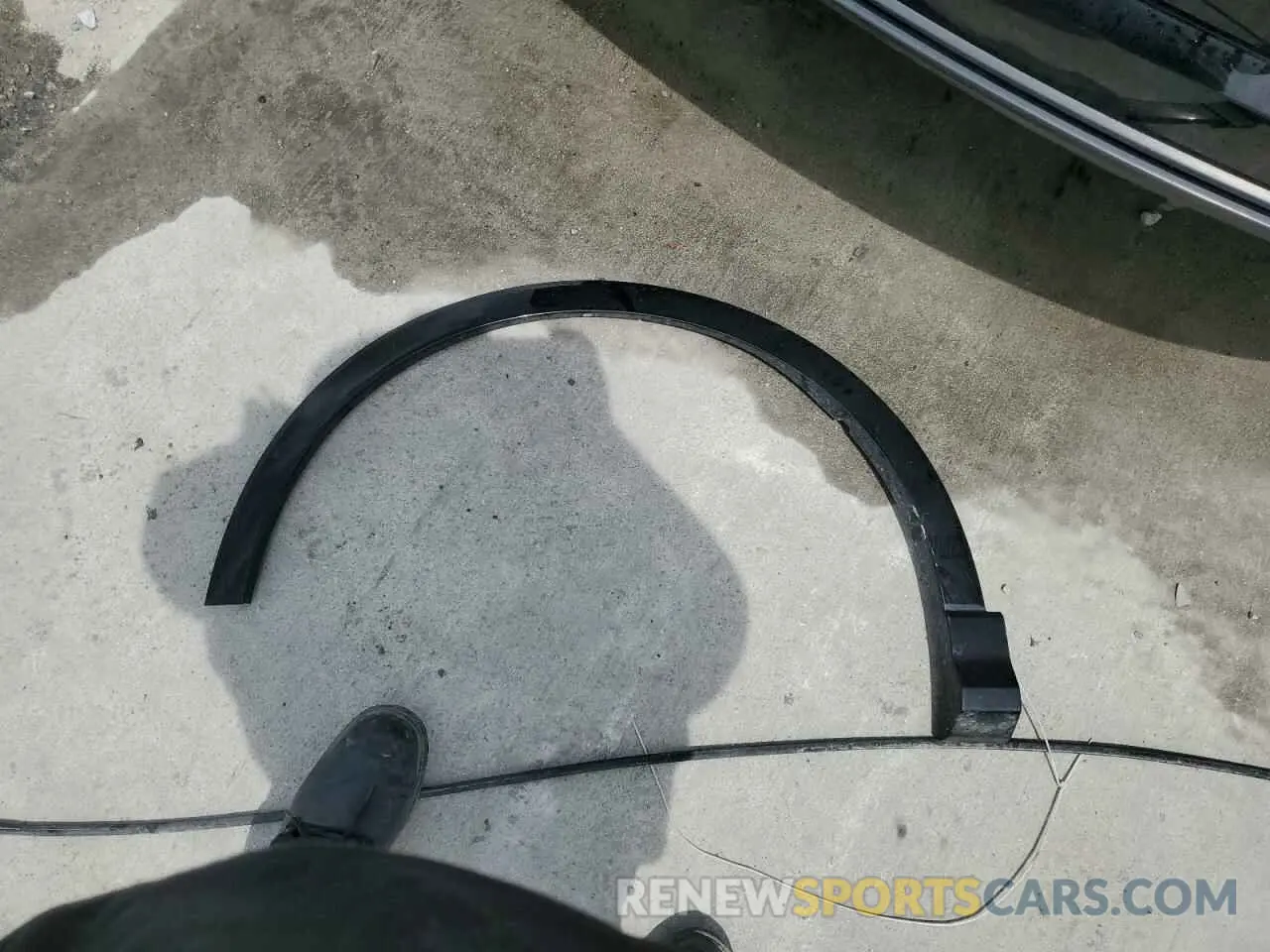 13 Photograph of a damaged car WA1DECF32M1129454 AUDI Q3 2021