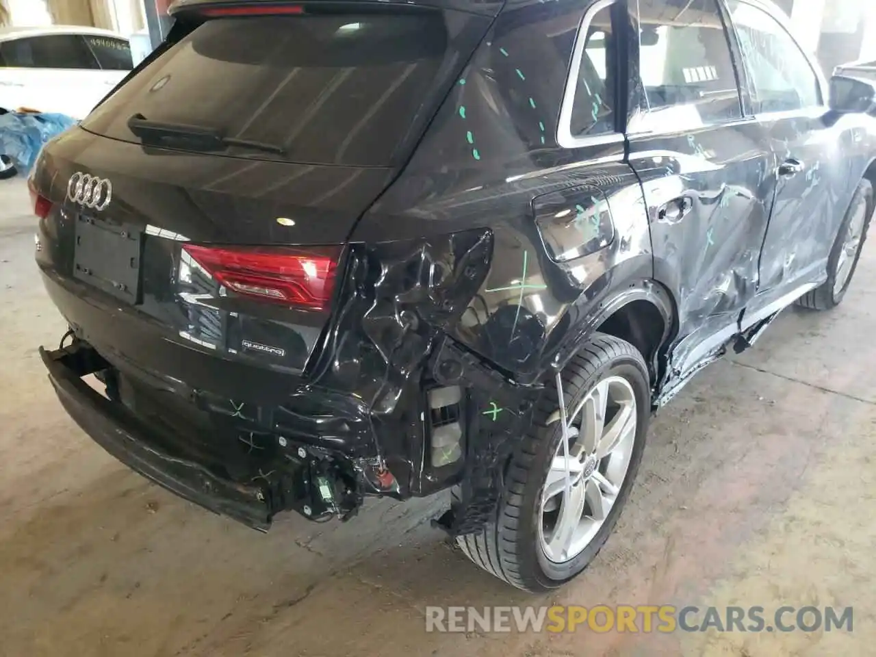 9 Photograph of a damaged car WA1DECF33K1086627 AUDI Q3 2021