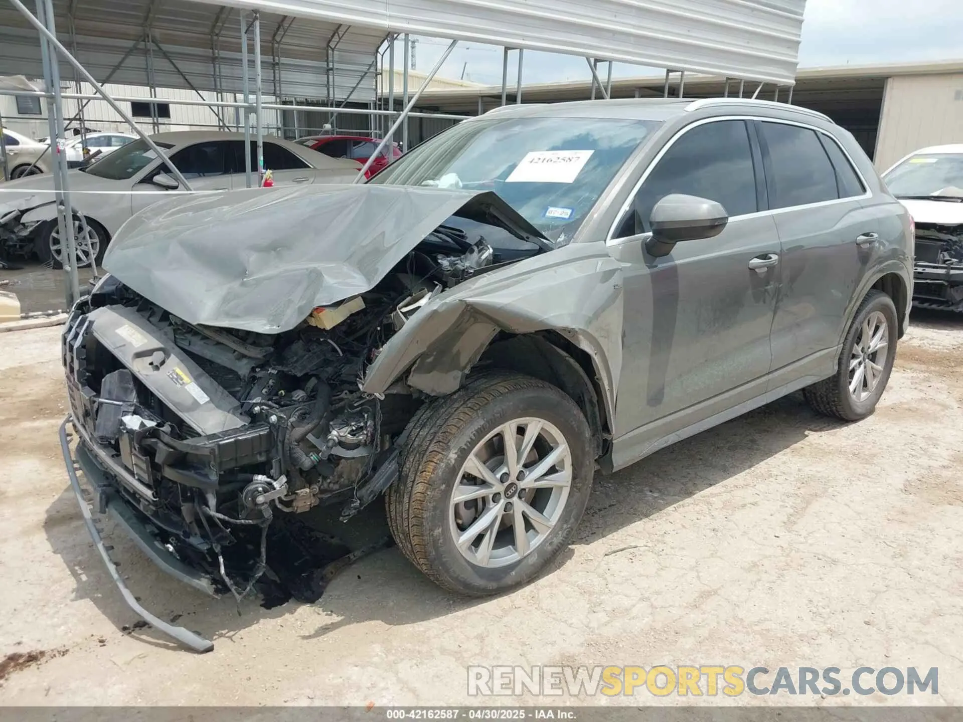 2 Photograph of a damaged car WA1DECF33M1040282 AUDI Q3 2021