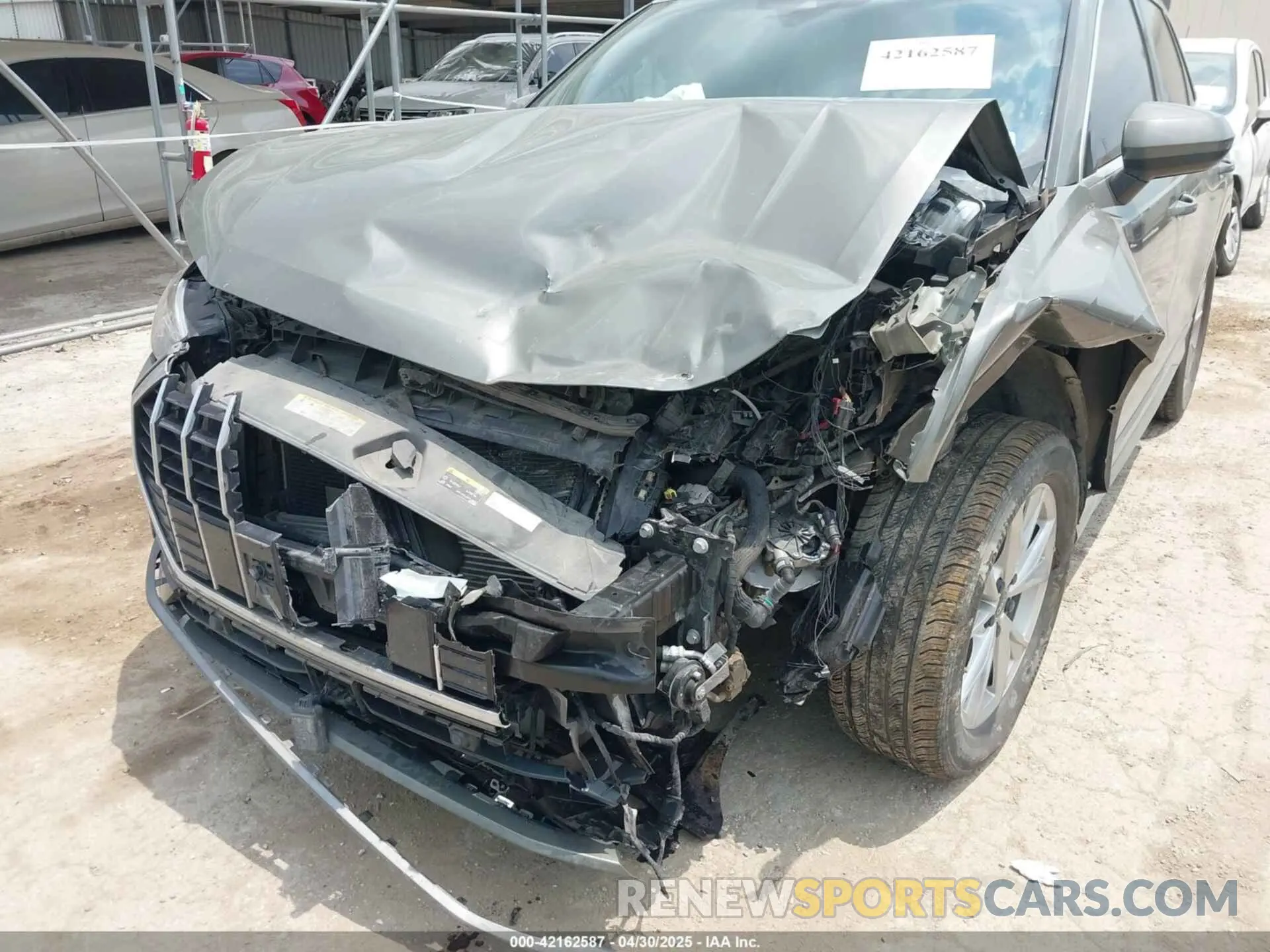 6 Photograph of a damaged car WA1DECF33M1040282 AUDI Q3 2021