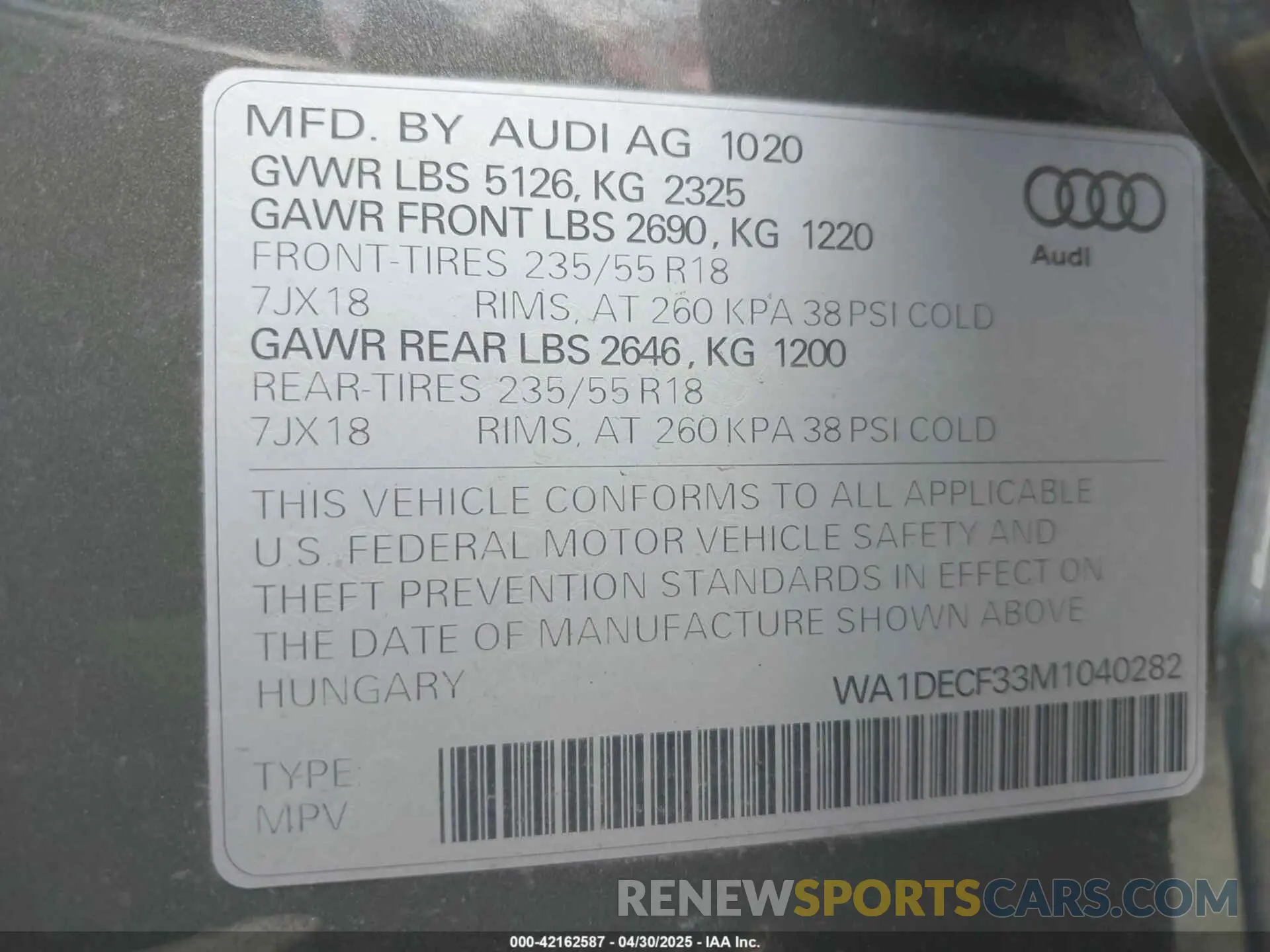 9 Photograph of a damaged car WA1DECF33M1040282 AUDI Q3 2021
