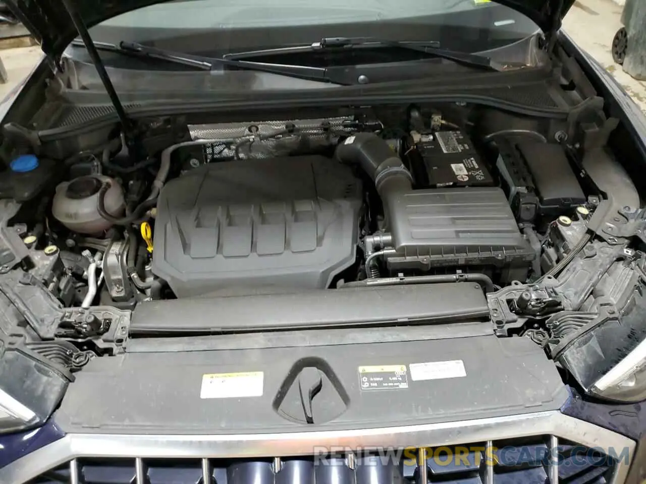 12 Photograph of a damaged car WA1DECF33M1050472 AUDI Q3 2021