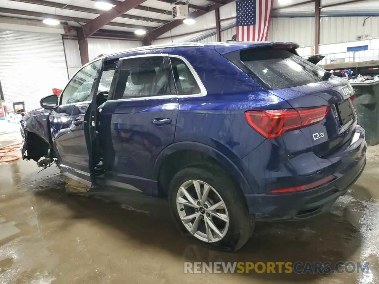 2 Photograph of a damaged car WA1DECF33M1050472 AUDI Q3 2021