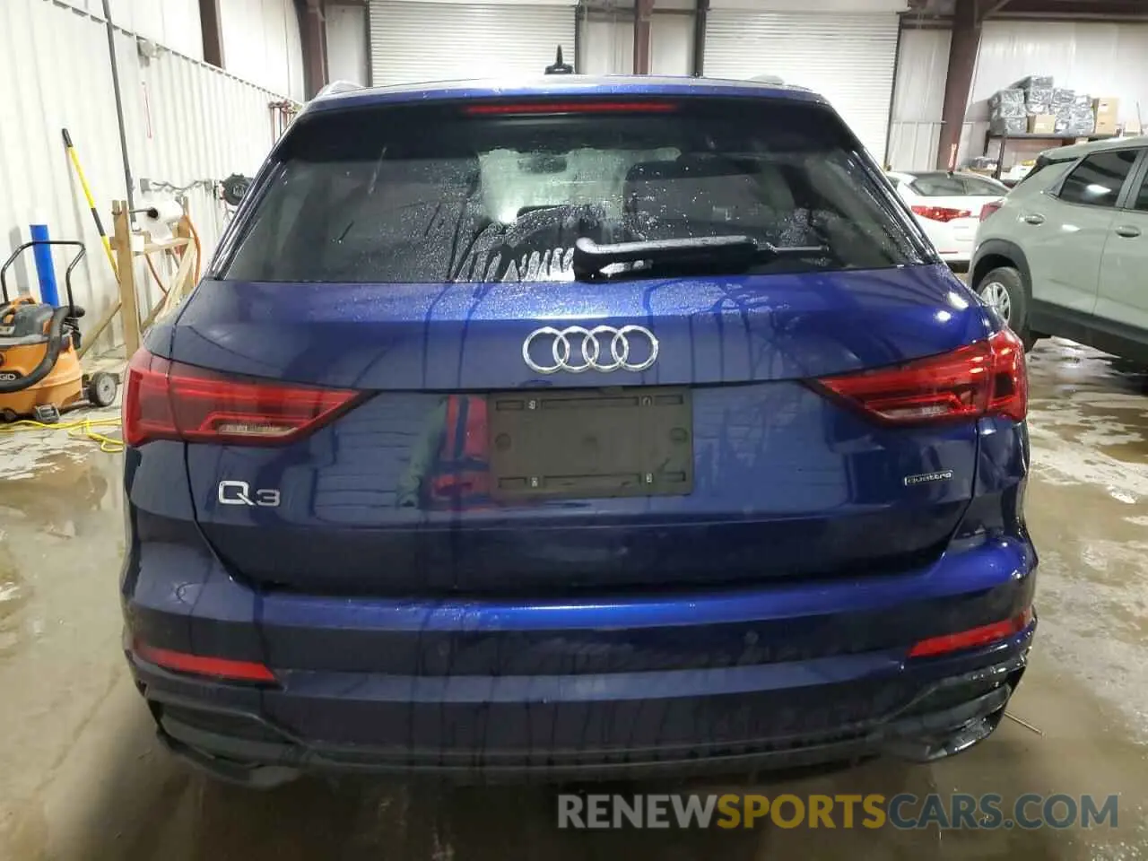 6 Photograph of a damaged car WA1DECF33M1050472 AUDI Q3 2021