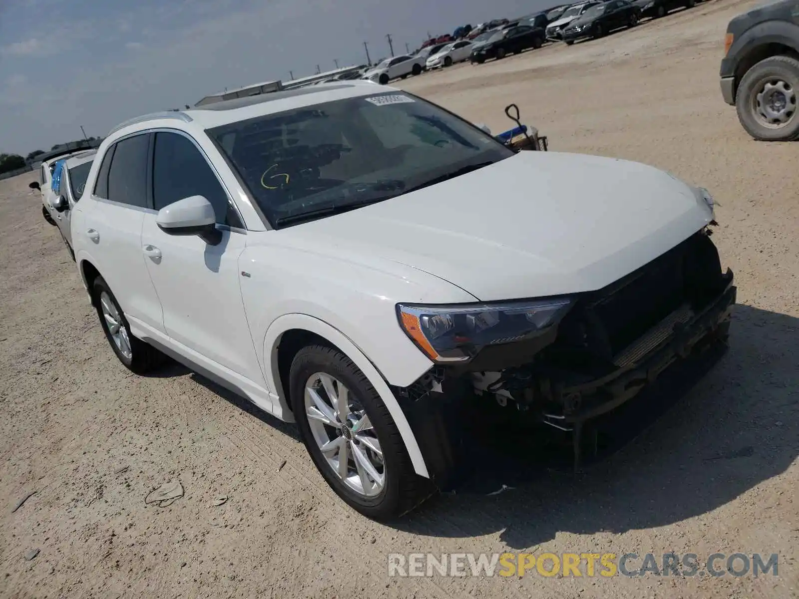 1 Photograph of a damaged car WA1DECF33M1108385 AUDI Q3 2021