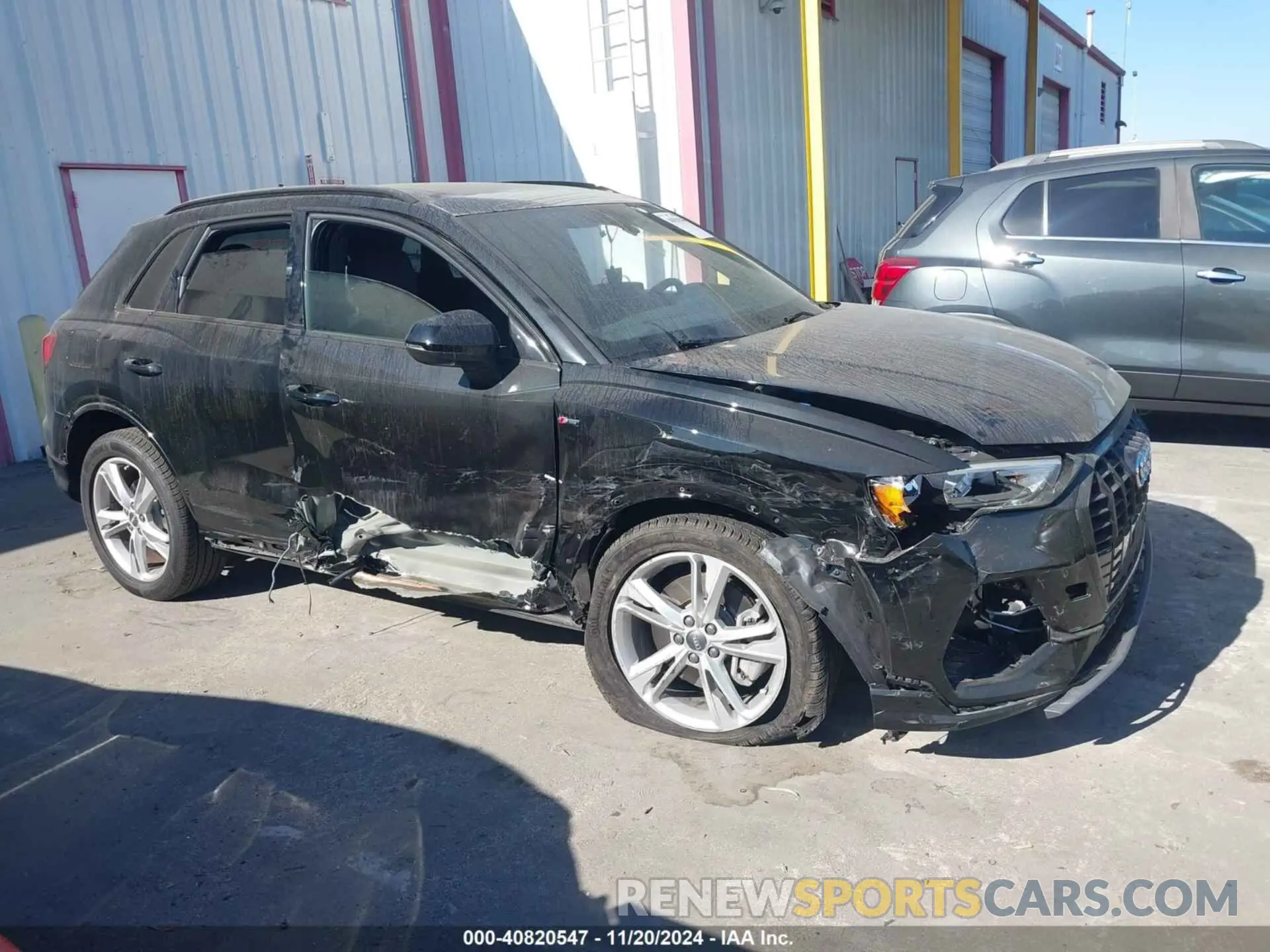 13 Photograph of a damaged car WA1DECF35M1005579 AUDI Q3 2021