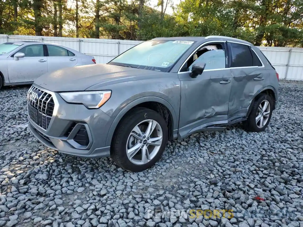 2 Photograph of a damaged car WA1DECF35M1028232 AUDI Q3 2021