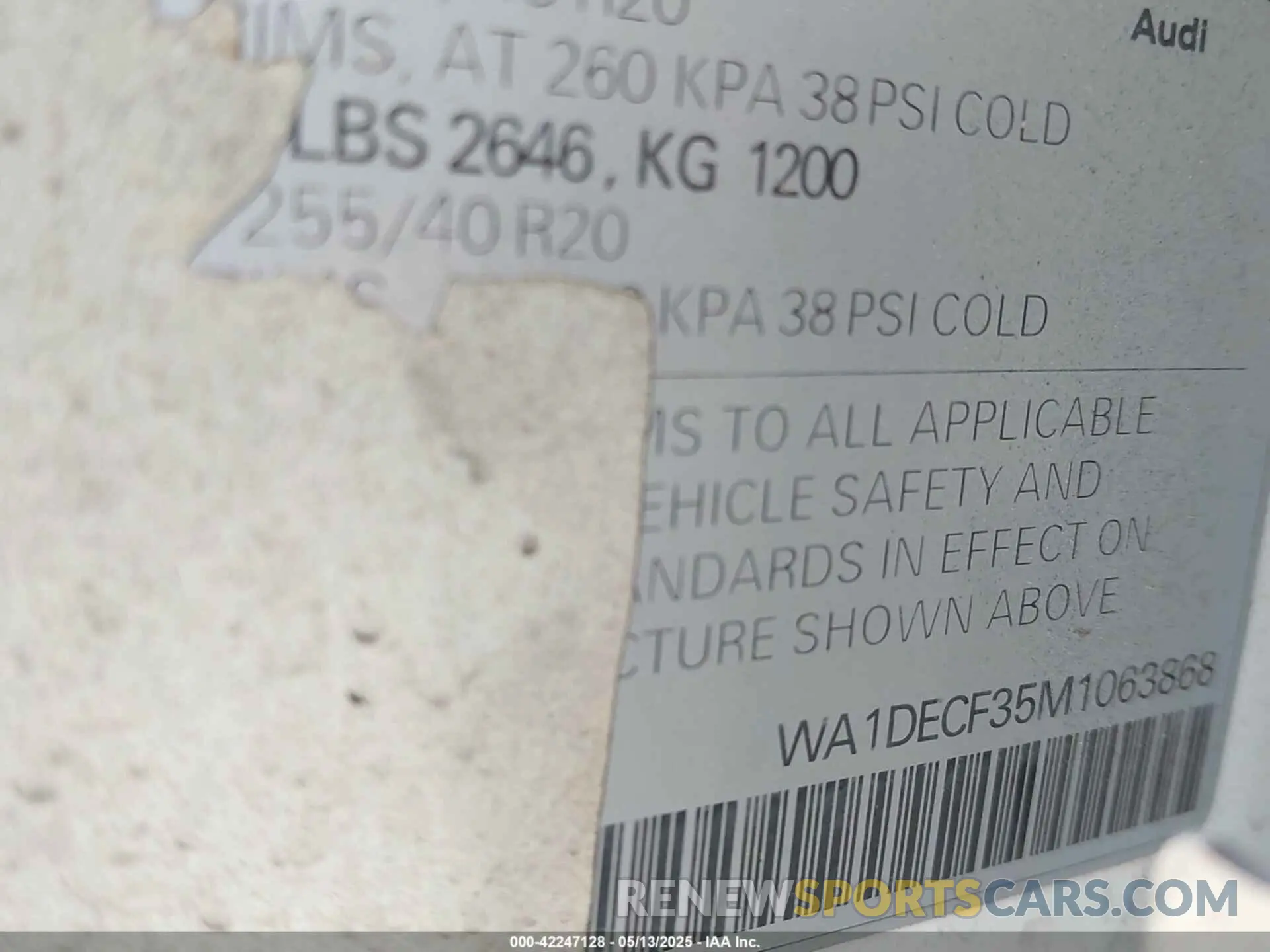 9 Photograph of a damaged car WA1DECF35M1063868 AUDI Q3 2021