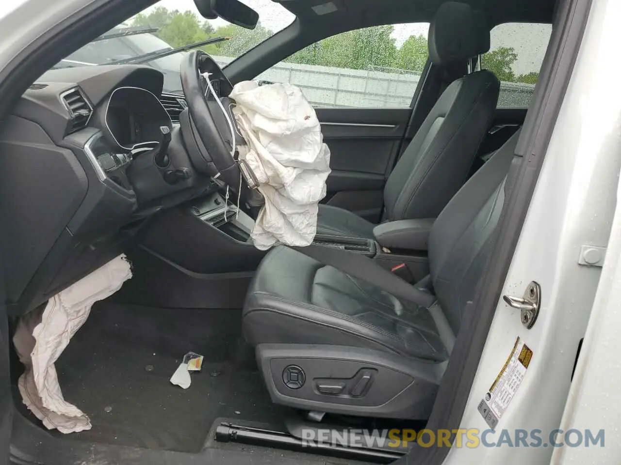 7 Photograph of a damaged car WA1DECF36M1025713 AUDI Q3 2021