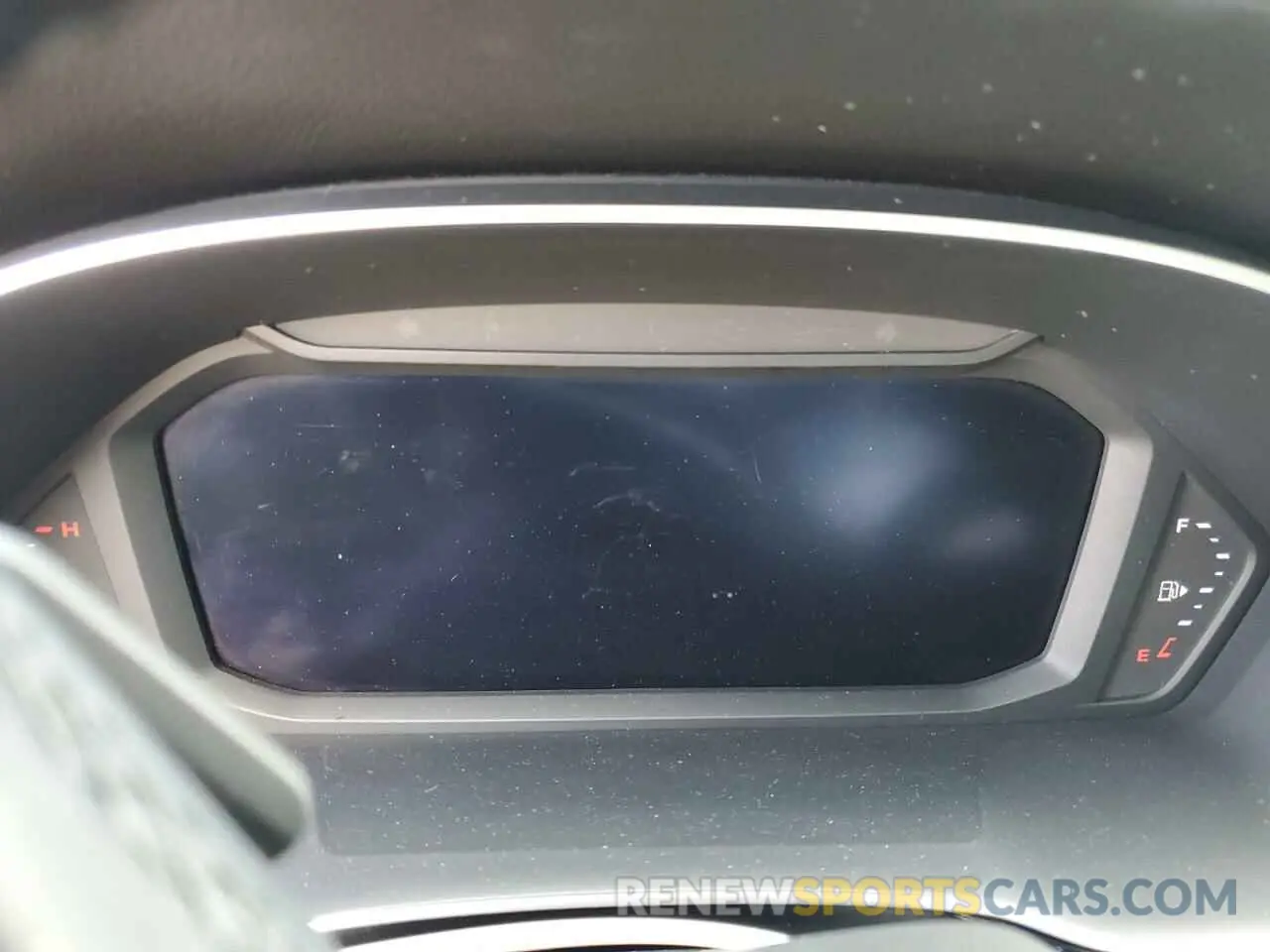 9 Photograph of a damaged car WA1DECF36M1040633 AUDI Q3 2021