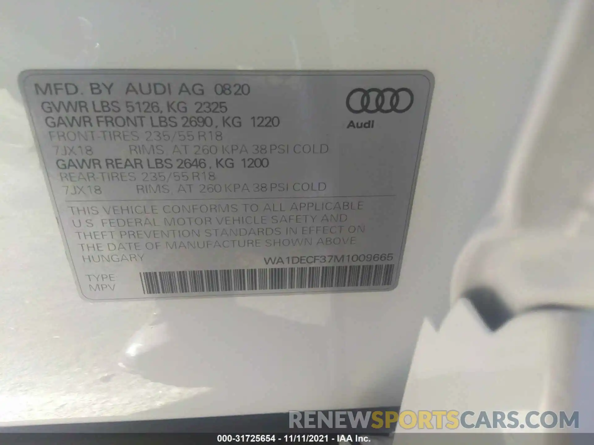 9 Photograph of a damaged car WA1DECF37M1009665 AUDI Q3 2021