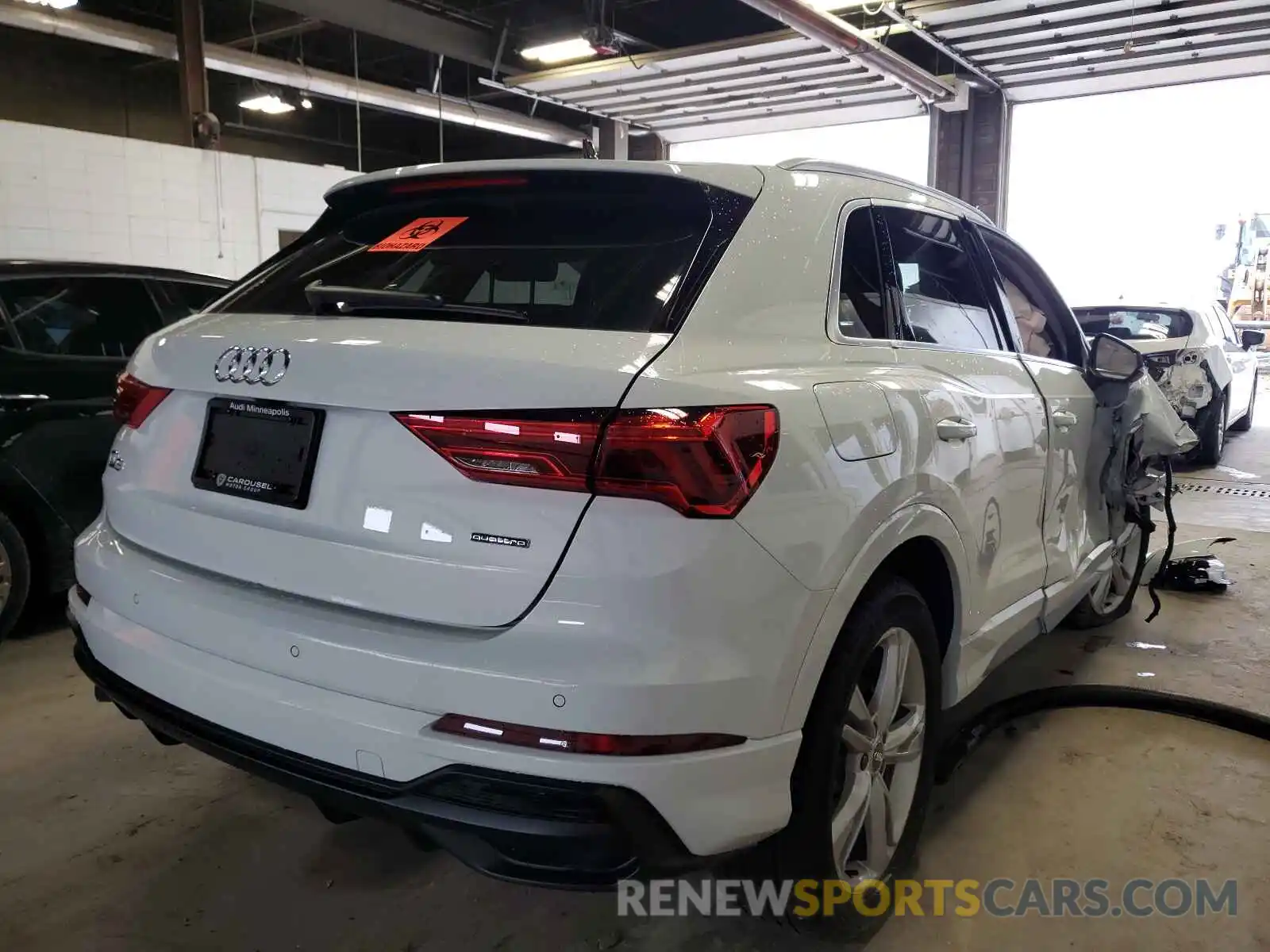 4 Photograph of a damaged car WA1DECF37M1012338 AUDI Q3 2021