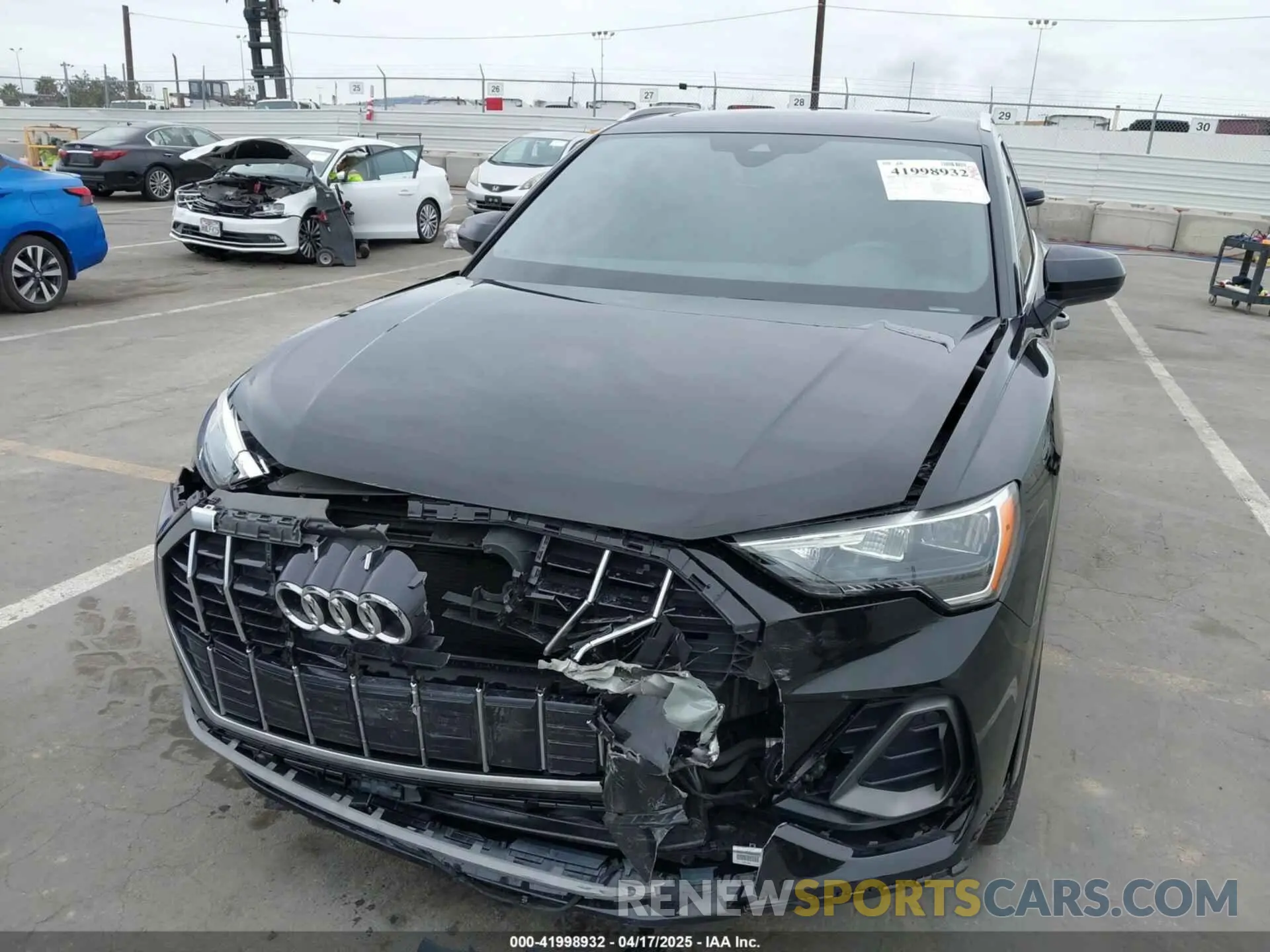 6 Photograph of a damaged car WA1DECF37M1017457 AUDI Q3 2021