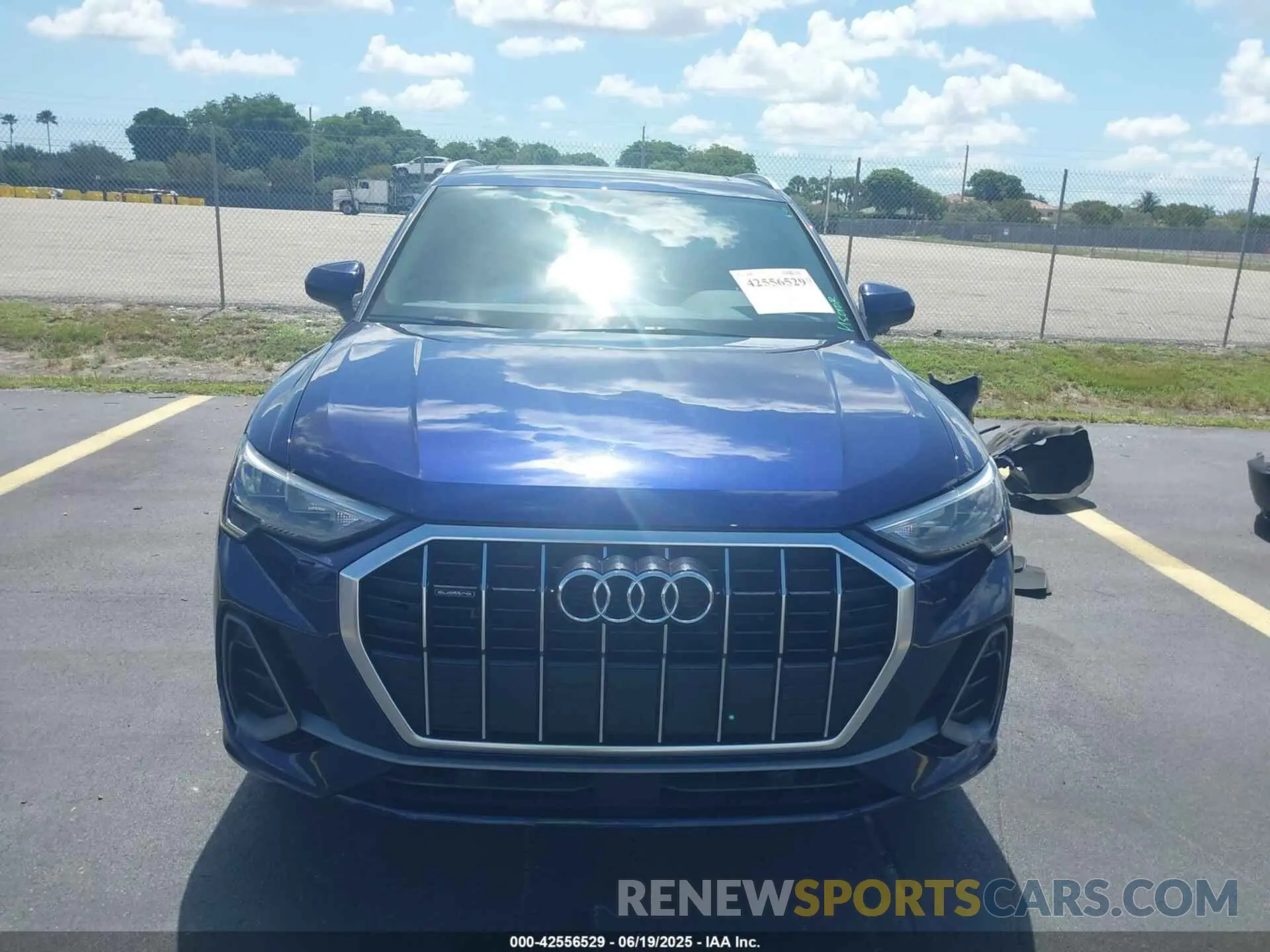 12 Photograph of a damaged car WA1DECF37M1032508 AUDI Q3 2021