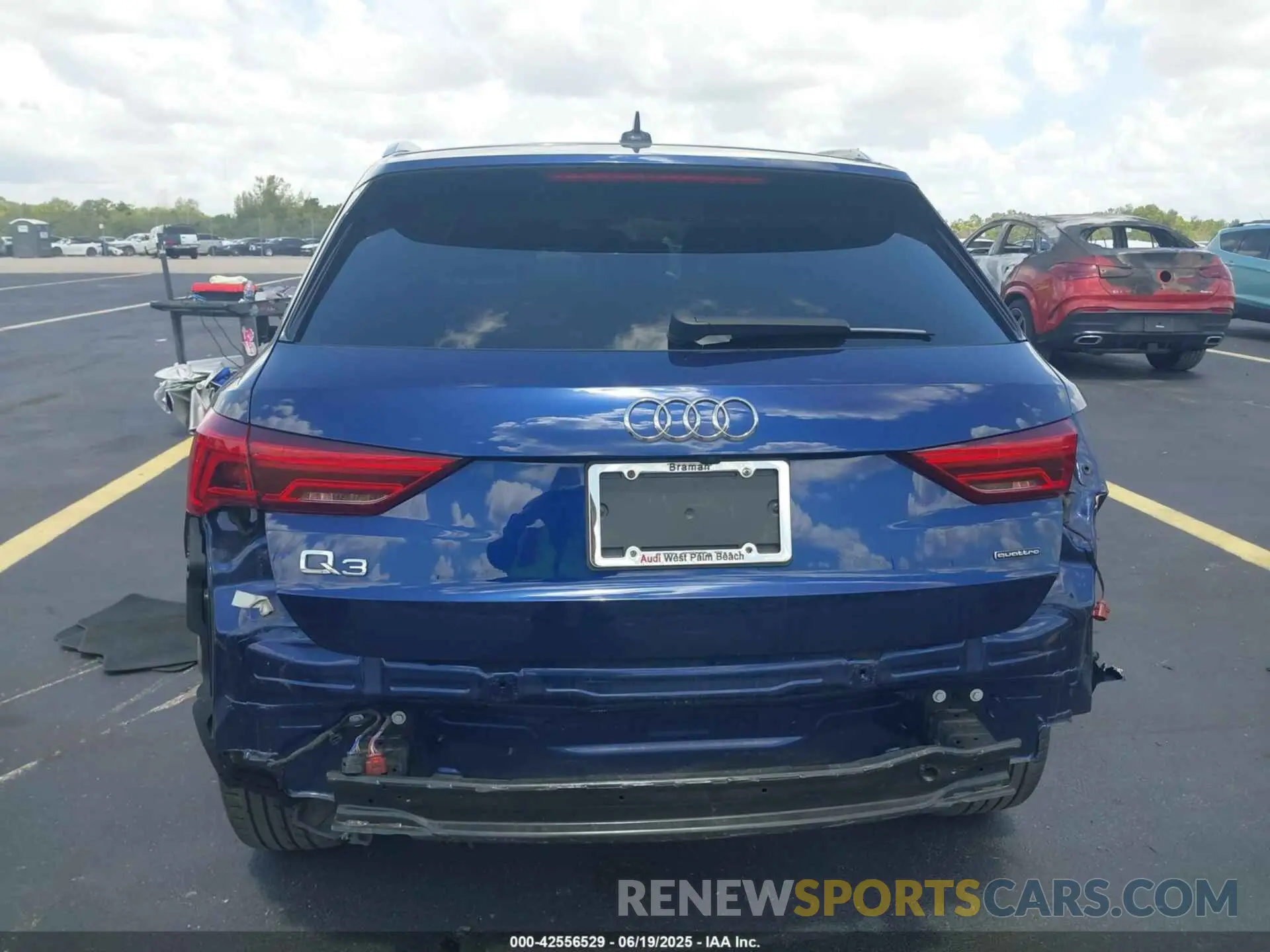 6 Photograph of a damaged car WA1DECF37M1032508 AUDI Q3 2021