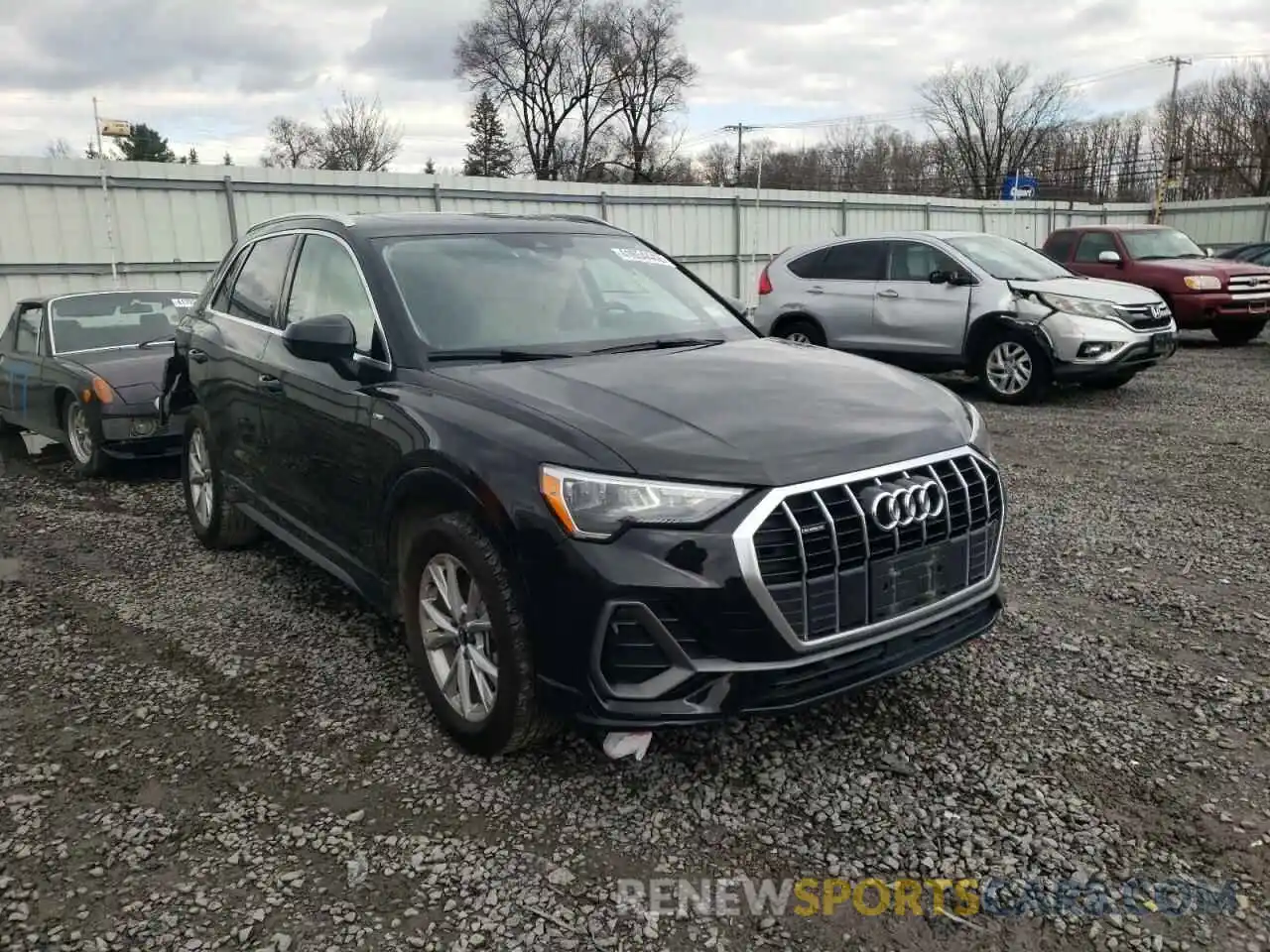 1 Photograph of a damaged car WA1DECF37M1038390 AUDI Q3 2021