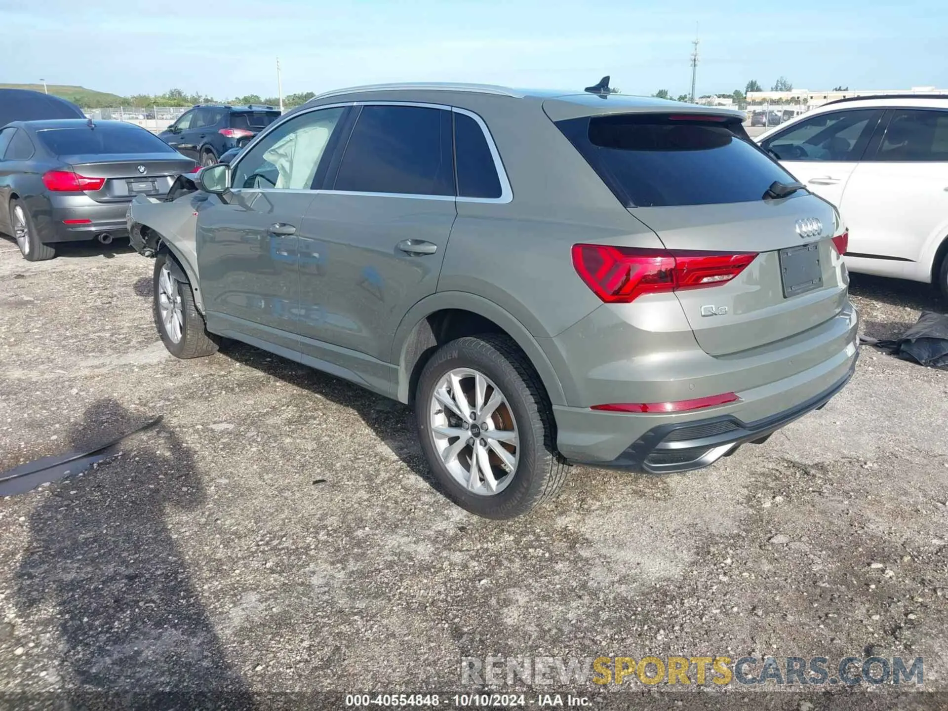 3 Photograph of a damaged car WA1DECF37M1041337 AUDI Q3 2021