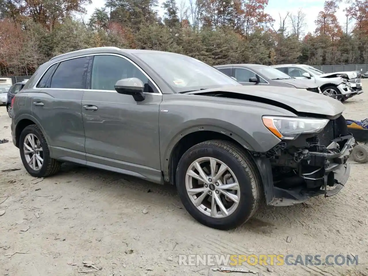 4 Photograph of a damaged car WA1DECF37M1043265 AUDI Q3 2021