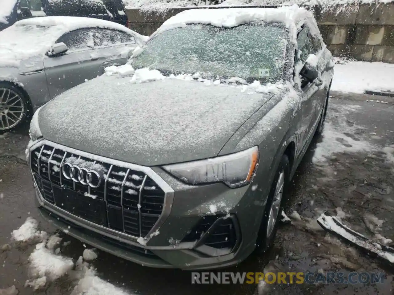 2 Photograph of a damaged car WA1DECF37M1054007 AUDI Q3 2021