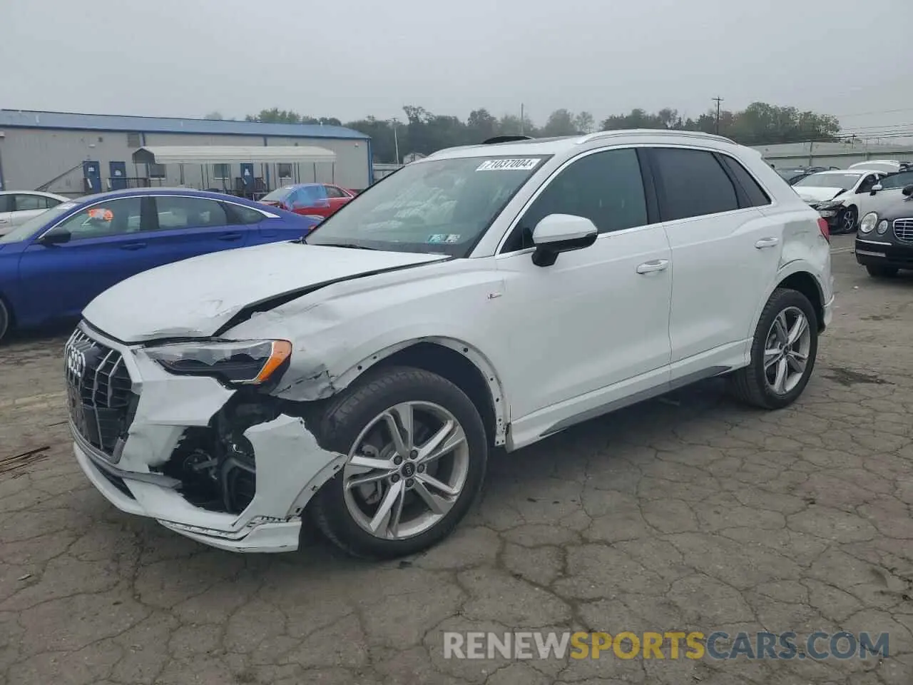 1 Photograph of a damaged car WA1DECF37M1079067 AUDI Q3 2021