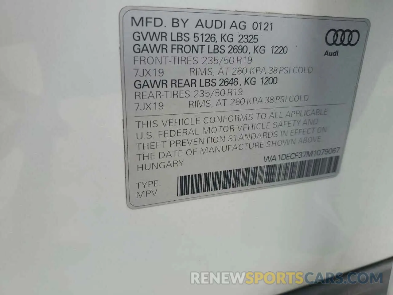 13 Photograph of a damaged car WA1DECF37M1079067 AUDI Q3 2021