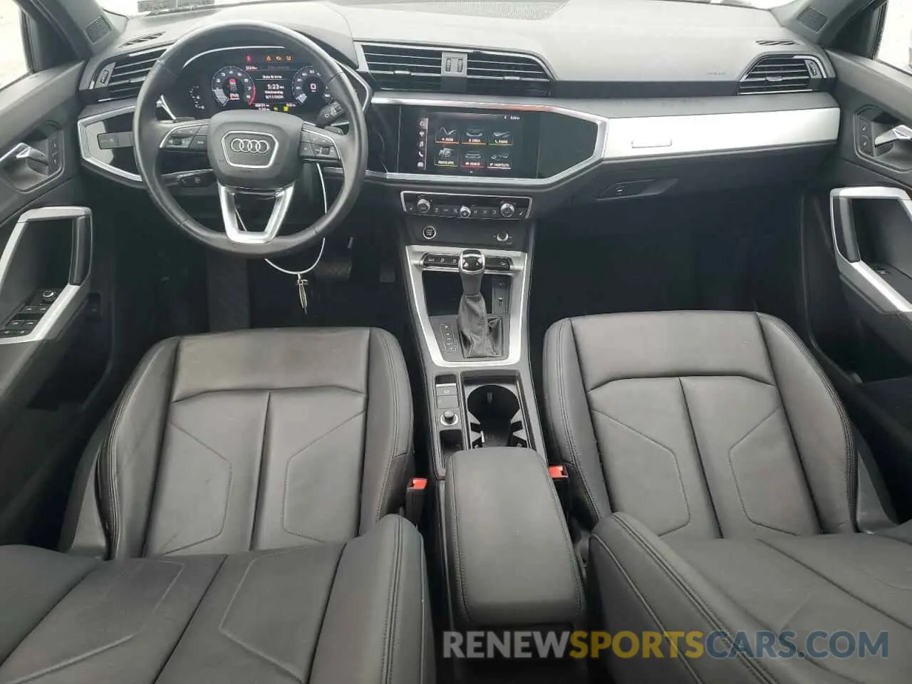 8 Photograph of a damaged car WA1DECF37M1079067 AUDI Q3 2021