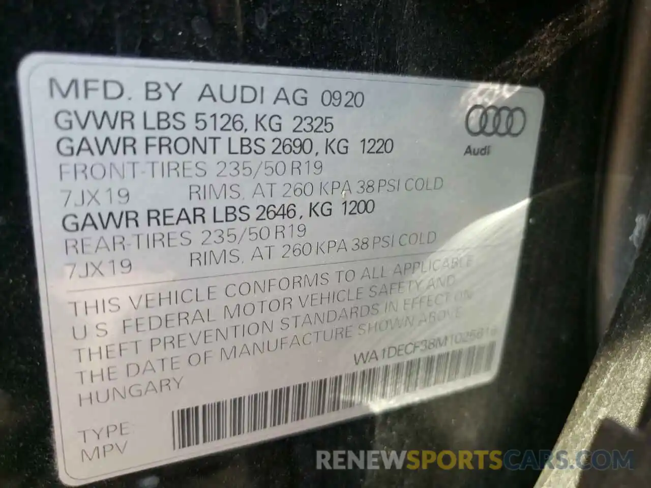 10 Photograph of a damaged car WA1DECF38M1025616 AUDI Q3 2021