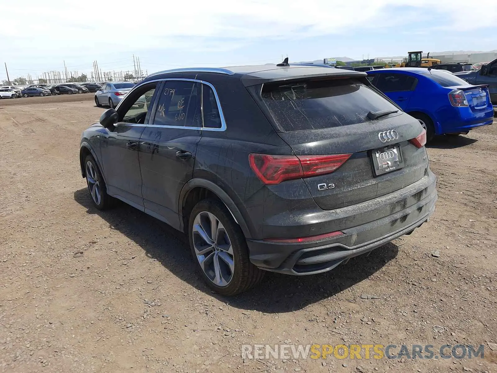 3 Photograph of a damaged car WA1DECF38M1056557 AUDI Q3 2021