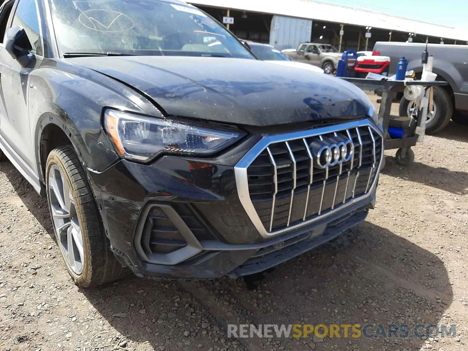 9 Photograph of a damaged car WA1DECF38M1056557 AUDI Q3 2021