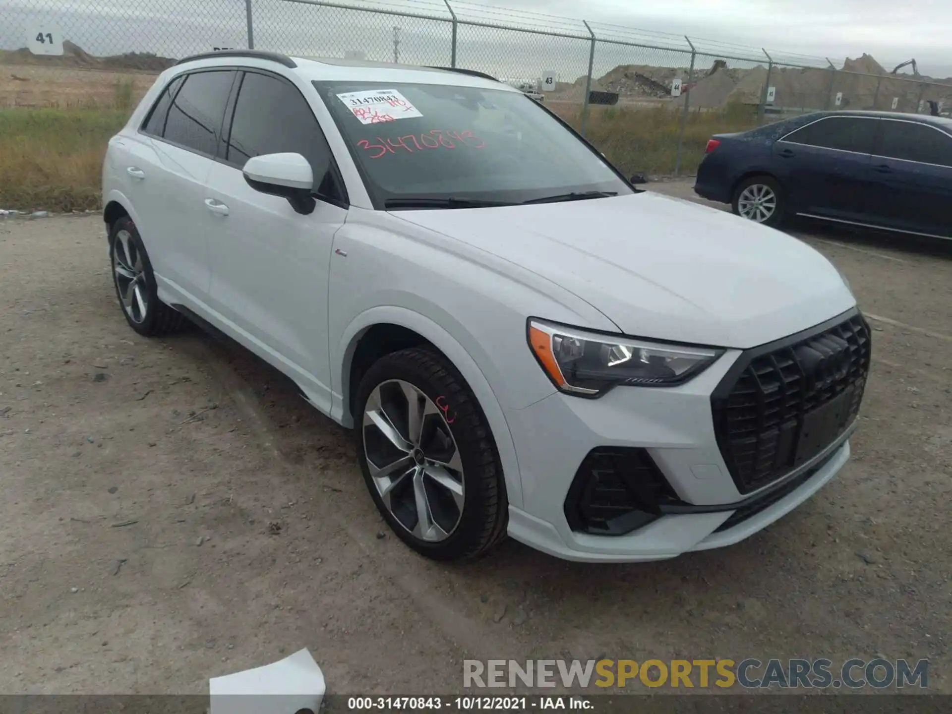 1 Photograph of a damaged car WA1DECF38M1058180 AUDI Q3 2021