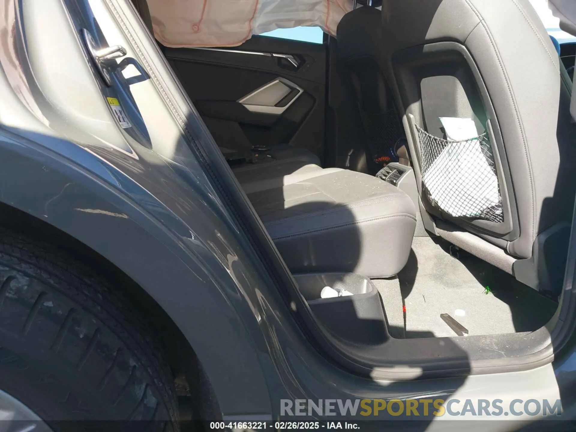 8 Photograph of a damaged car WA1DECF39M1039802 AUDI Q3 2021
