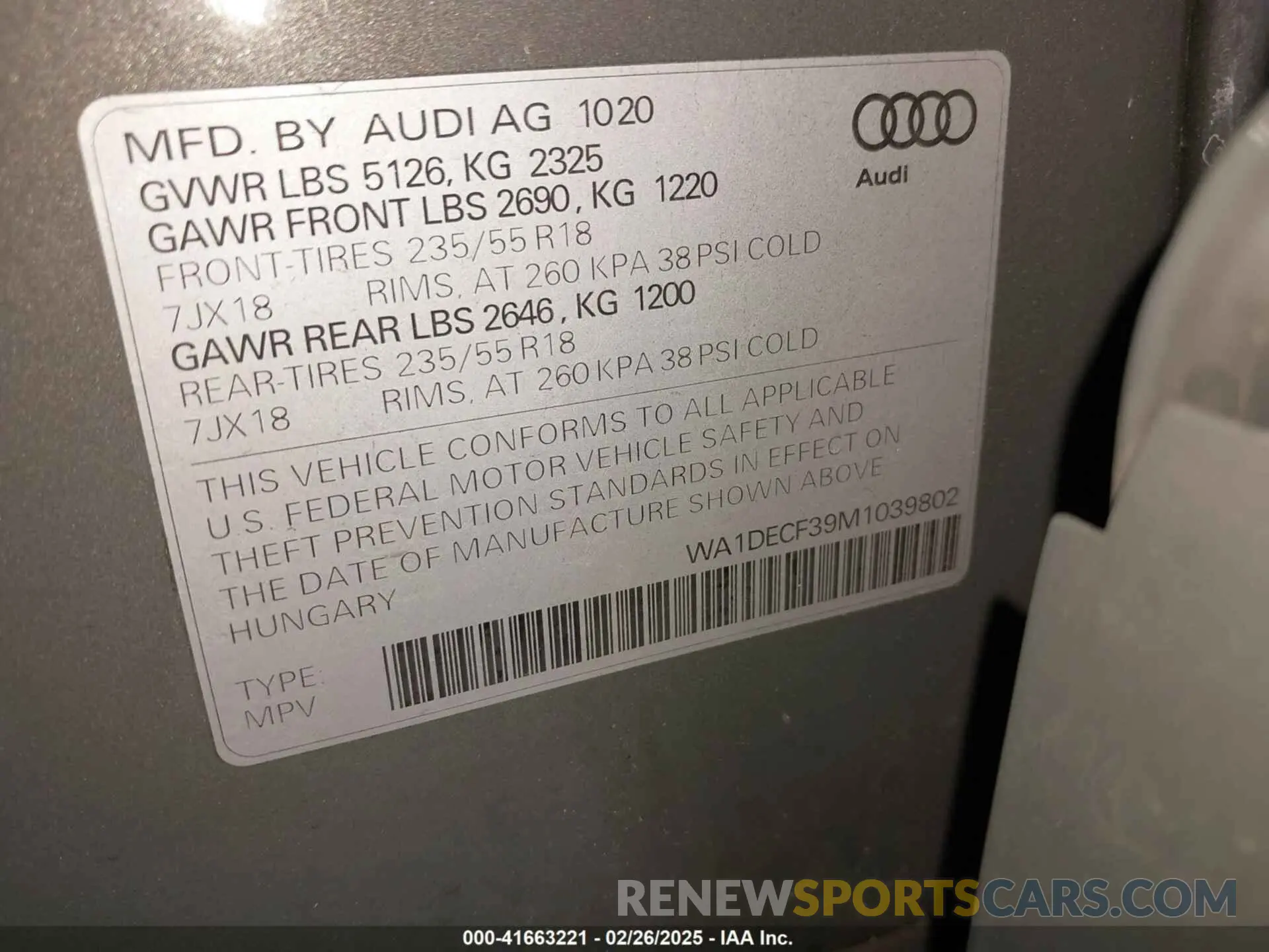 9 Photograph of a damaged car WA1DECF39M1039802 AUDI Q3 2021